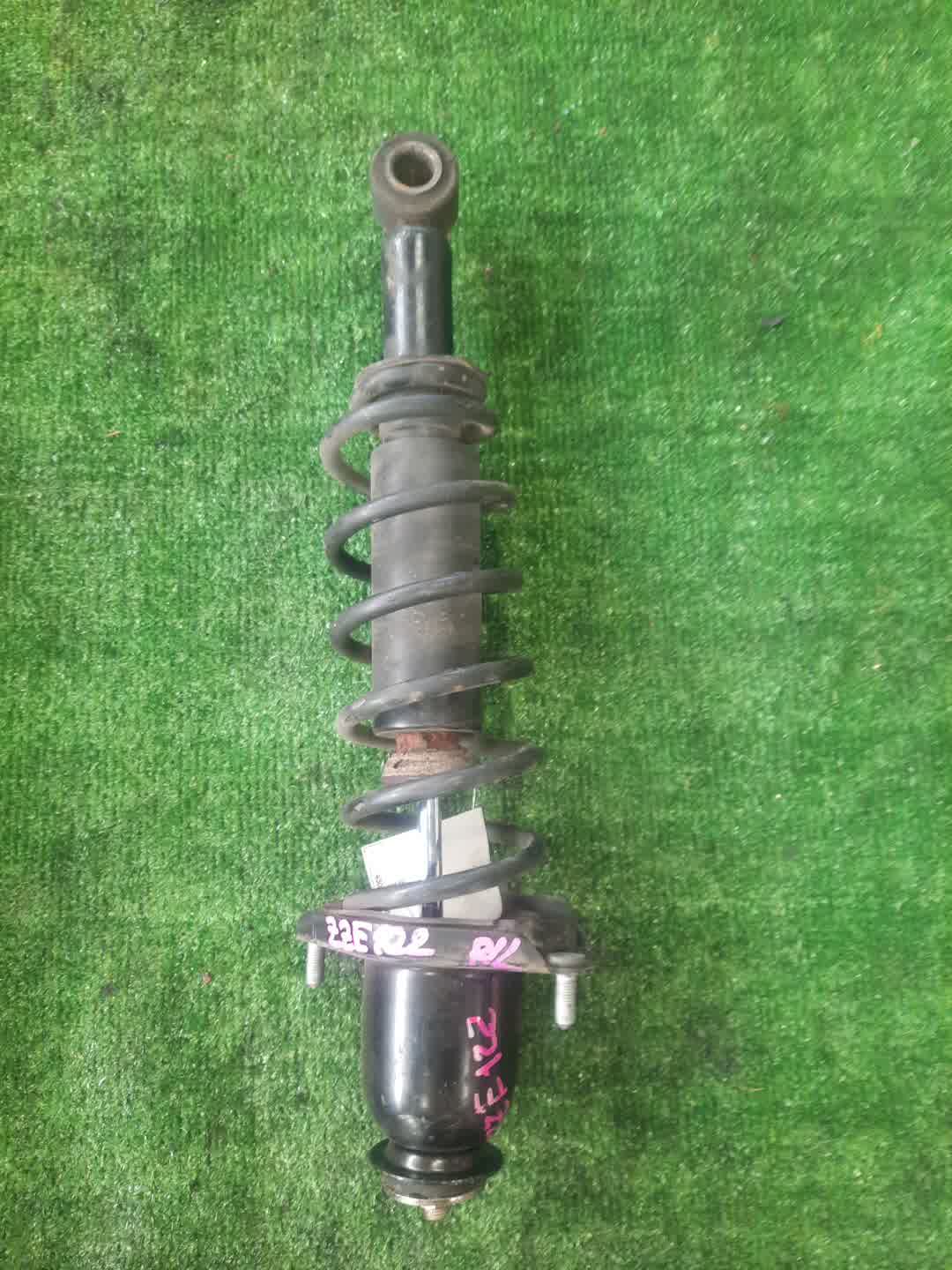 Стойка левая задняя TOYOTA COROLLA, OPA, PREMIO, COROLLA SPACIO, VISTA, ALLION, COROLLA FIELDER, ALLEX, COROLLA RUNX, SIENTA, WILL VS, VISTA ARDEO, COROLLA  AXIO NZE121, NZE120, NZE141, ZZE122, CE121, ZZE123, ACT10, ZCT10, ZZT240, NZT240, AZT240, NZE