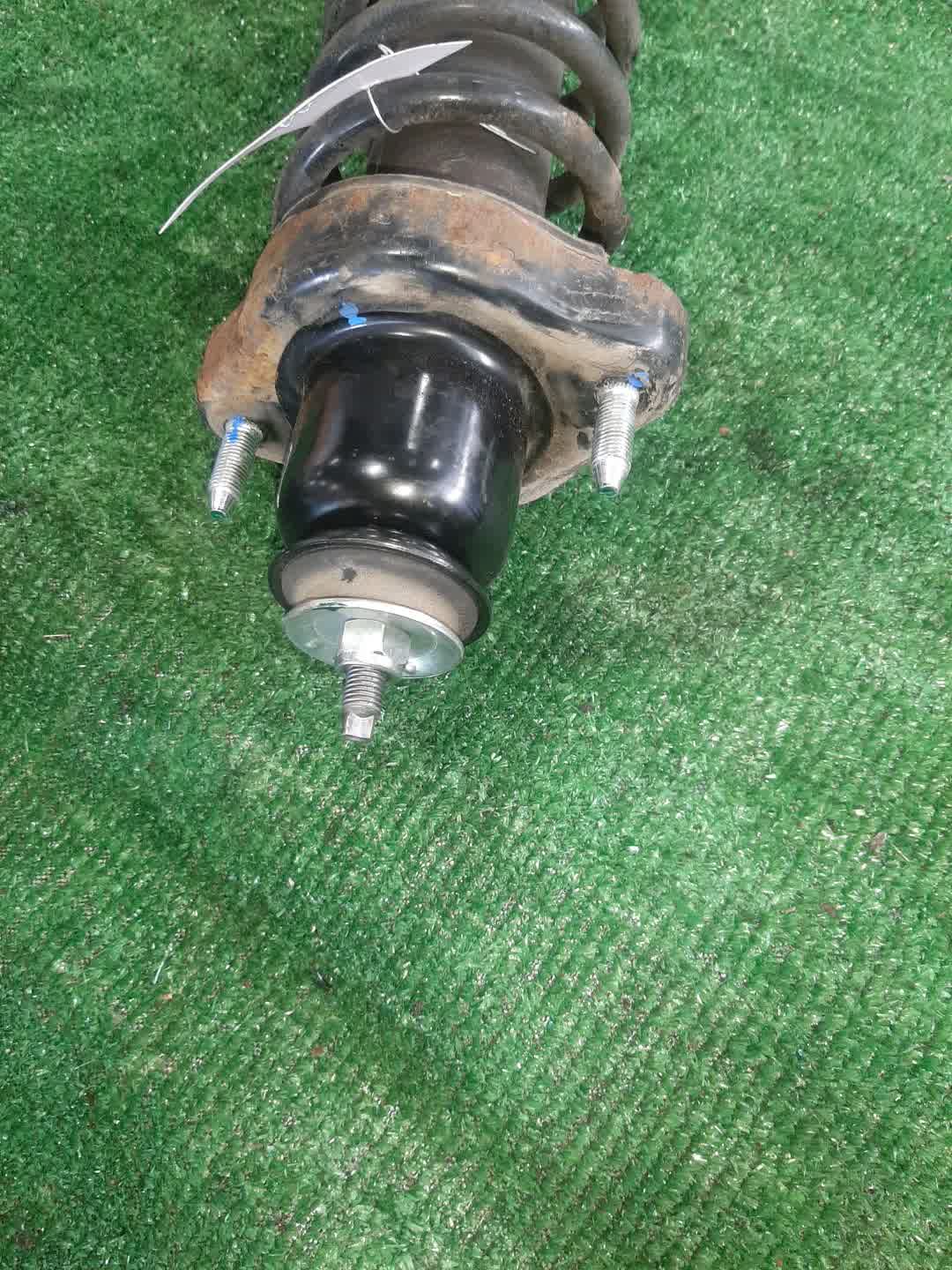 Стойка правая задняя MITSUBISHI RVR, OUTLANDER GA4W, GA3W, GF8W, GF7W 4J10, 4B10, 4J11, 4J12 2 ракурс