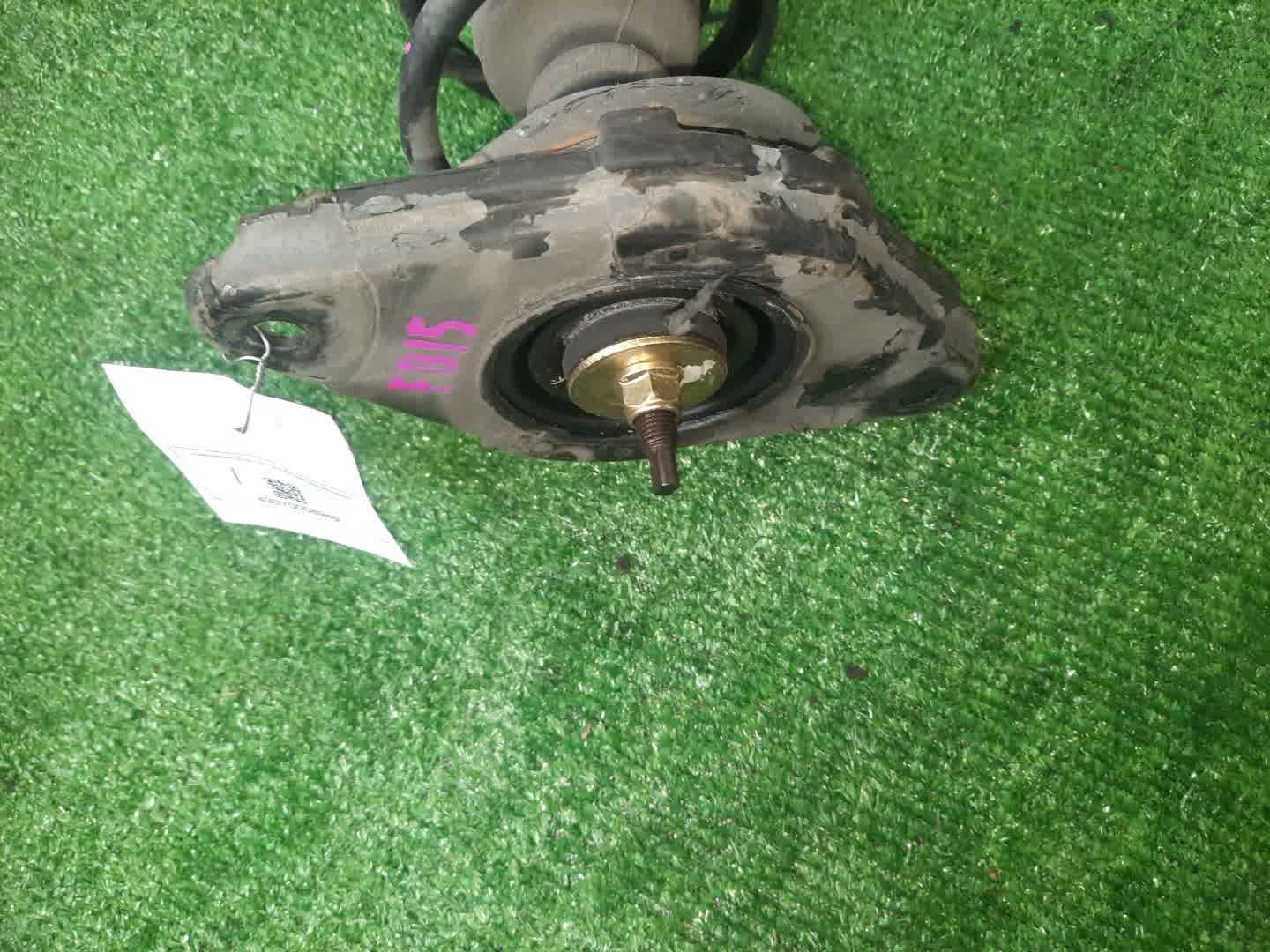 Стойка правая задняя NISSAN SUNNY, BLUEBIRD SYLPHY B15, G10 QG13DE, QG15DE, QG18DD, QG18DE 2 ракурс