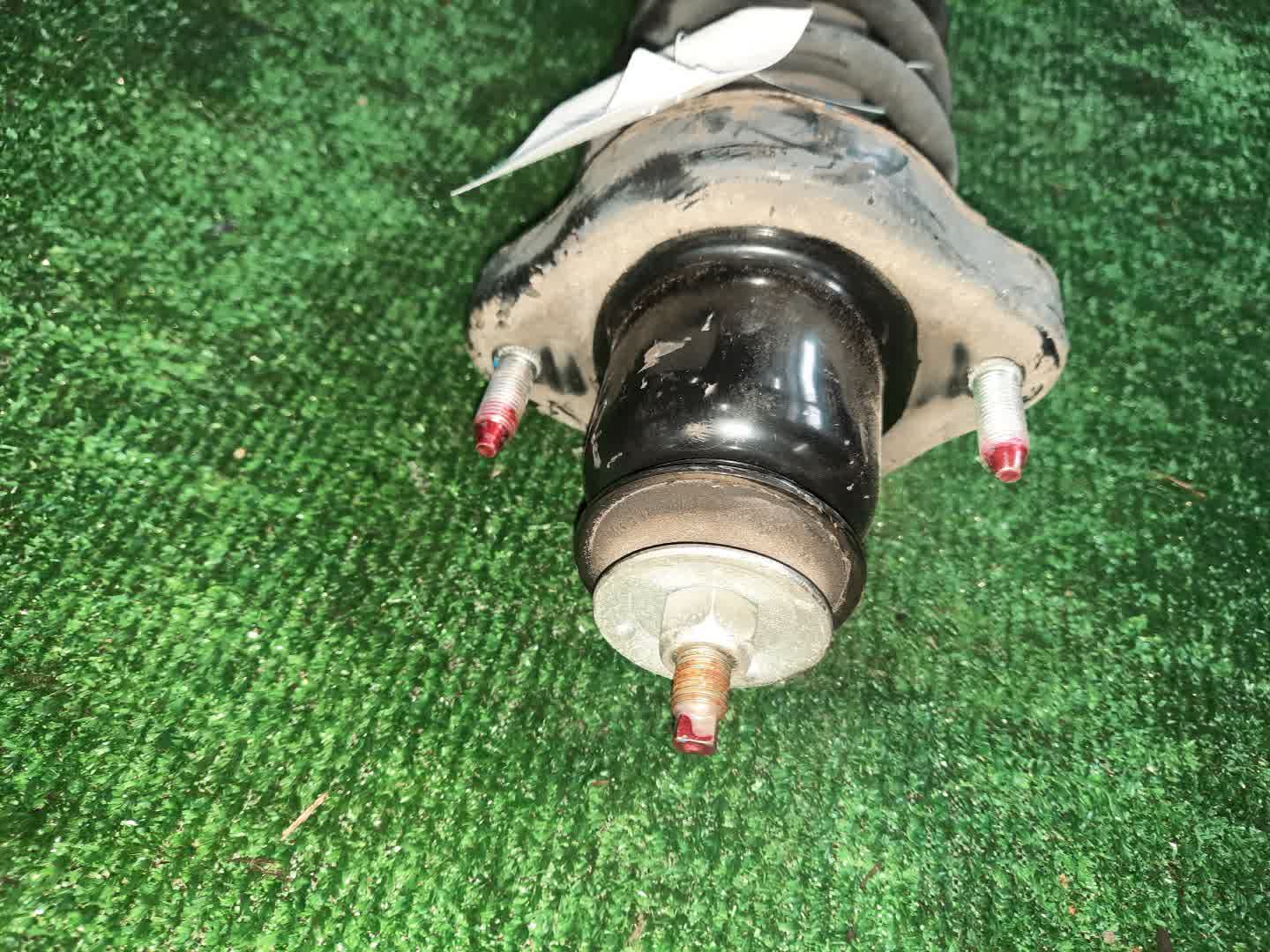 Стойка правая задняя MITSUBISHI GALANT, GALANT FORTIS CX6A, CX4A, CX3A, CY4A, CY3A, CY6A 4J10, 4B11, 4B10 2 ракурс