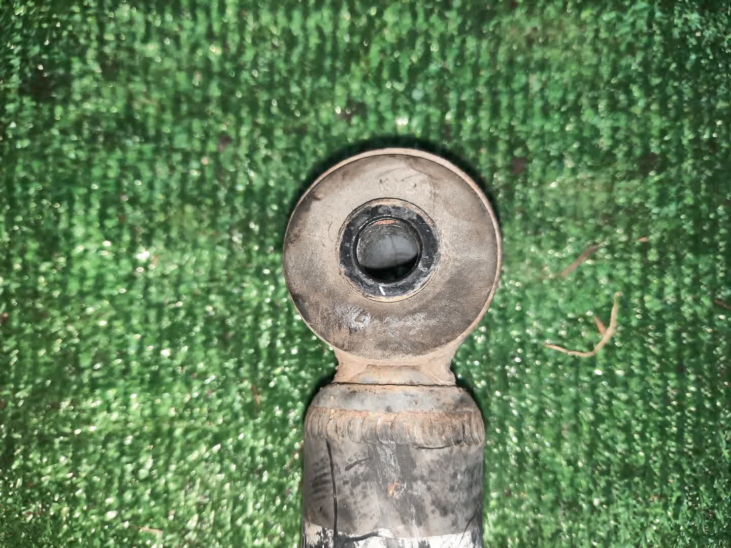 Стойка правая задняя MITSUBISHI GALANT, GALANT FORTIS CX6A, CX4A, CX3A, CY4A, CY3A, CY6A 4J10, 4B11, 4B10 3 ракурс