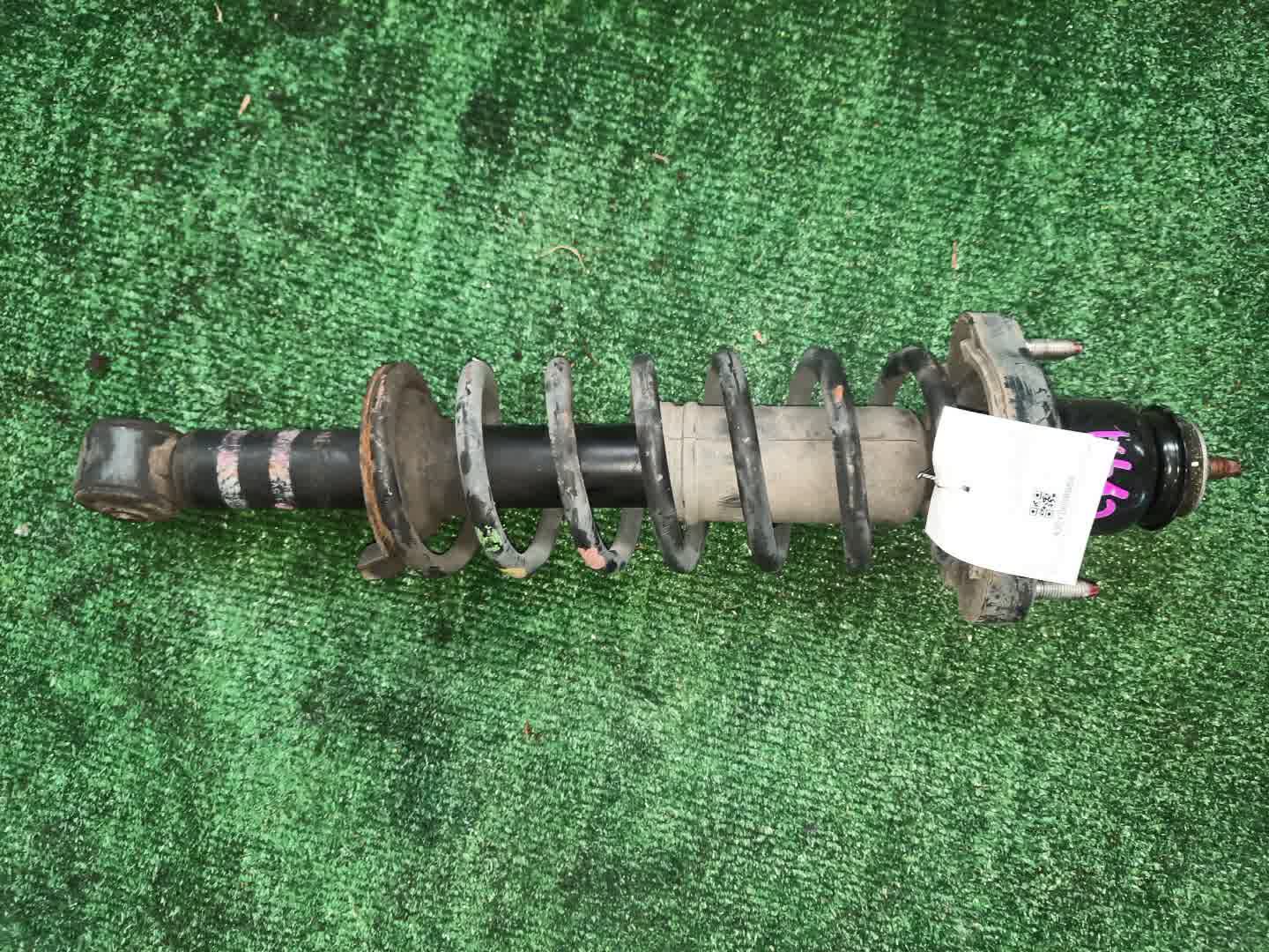 Стойка правая задняя MITSUBISHI GALANT FORTIS CX6A, CX4A, CX3A, CY4A, CY3A, CY6A 4J10, 4B11, 4B10 1 ракурс Стойка правая задняя MITSUBISHI GALANT FORTIS CX6A, CX4A, CX3A, CY4A, CY3A, CY6A 4J10, 4B11, 4B10 1 ракурс