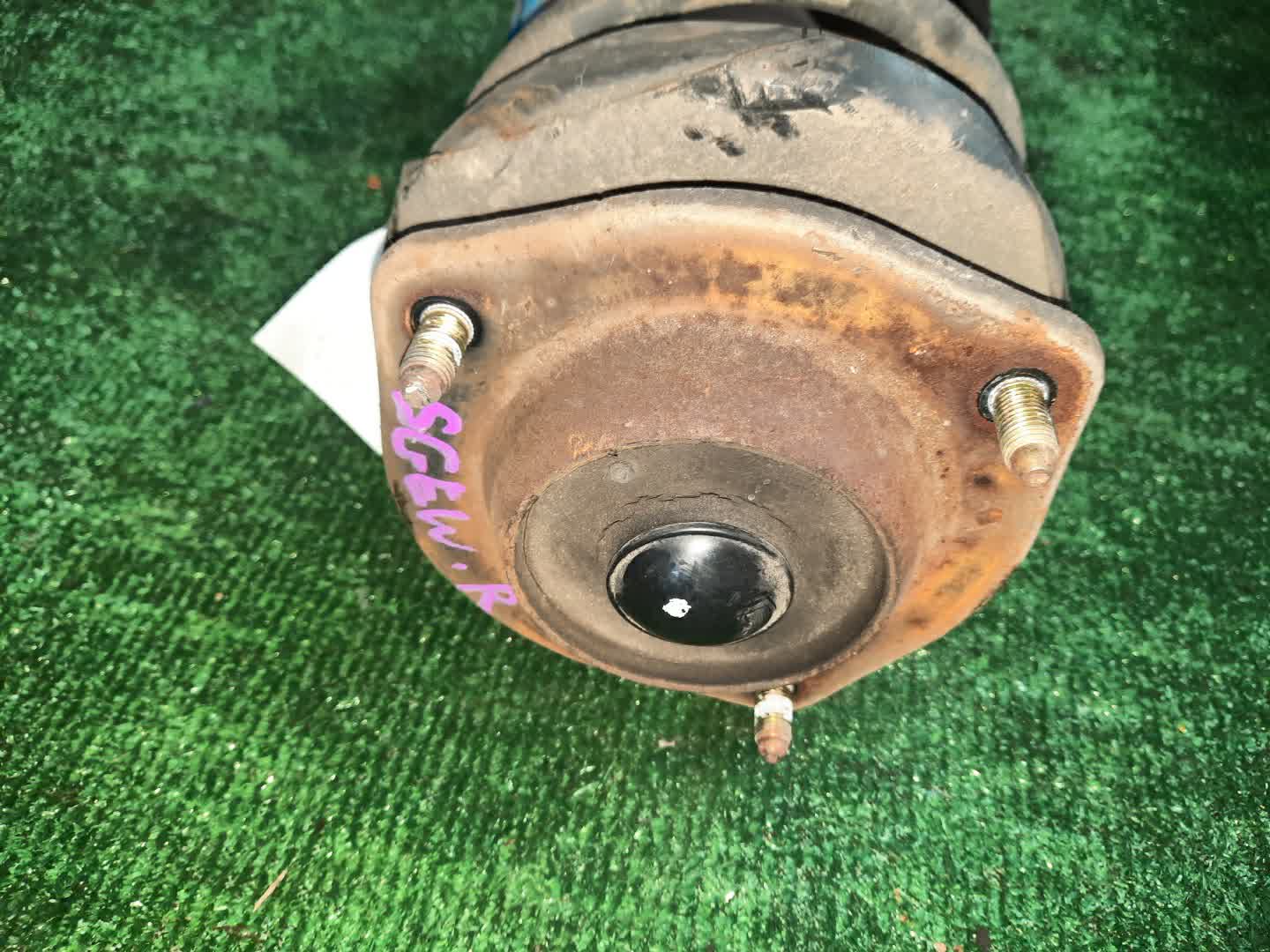 Стойка правая передняя MAZDA FORD FRIDA, BONGO FRIENDEE SGE3F, SGEWF, SGL3F, SG5WF, SGLWF, SGE3, SGEW, SGLW, SG5W, SGL3 FE, FE-ZE, WL-T, WL-TE, J5-DE 2 ракурс