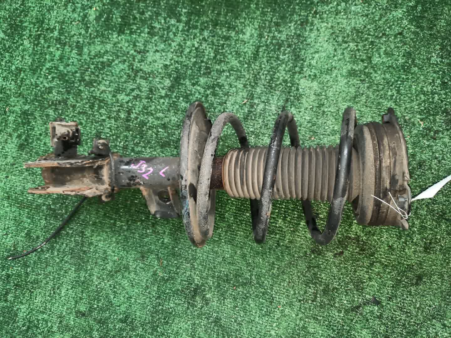 Стойка левая передняя NISSAN TEANA TNJ32, PJ32, J32 QR25DE, VQ35DE, VQ25DE 1 ракурс