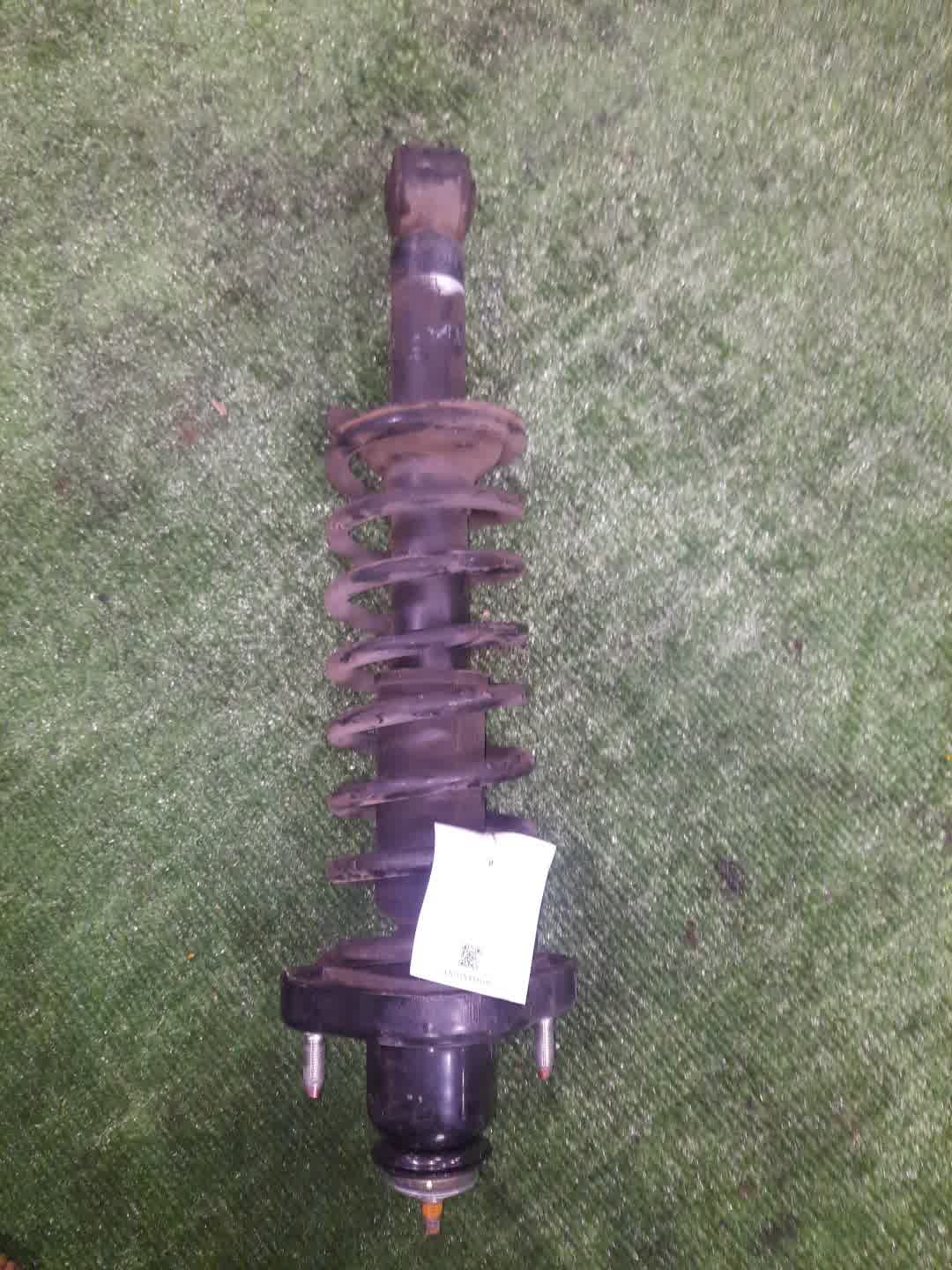 Стойка правая задняя MITSUBISHI GALANT FORTIS CX6A, CX4A, CX3A, CY4A, CY3A, CY6A 4J10, 4B11, 4B10 1 ракурс Стойка правая задняя MITSUBISHI GALANT FORTIS CX6A, CX4A, CX3A, CY4A, CY3A, CY6A 4J10, 4B11, 4B10 1 ракурс