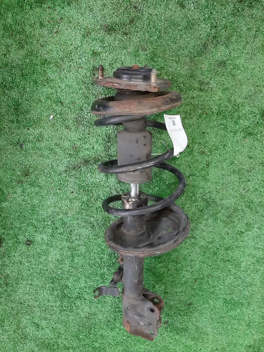 Стойка правая передняя MITSUBISHI COLT PLUS, COLT Z27W, Z23W, Z24W, Z27WG, Z24A, Z23A, Z27AG, Z21A, Z25A, Z26A, Z27A, Z28A, Z22A 4G15, 4A91, 4G15T, 4A90, 4G19 1 ракурс