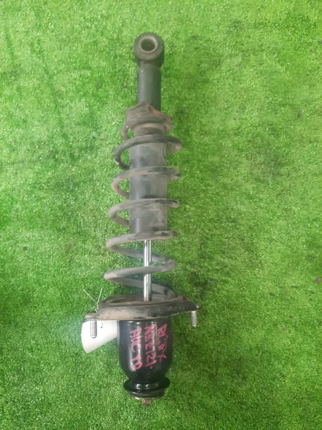 Стойка правая задняя TOYOTA COROLLA, OPA, PREMIO, COROLLA SPACIO, VISTA, ALLION, COROLLA FIELDER, ALLEX, COROLLA RUNX, SIENTA, WILL VS, VISTA ARDEO, COROLLA  AXIO NZE121, NZE120, NZE141, ZZE122, CE121, ZZE123, ACT10, ZCT10, ZZT240, NZT240, AZT240, NZ
