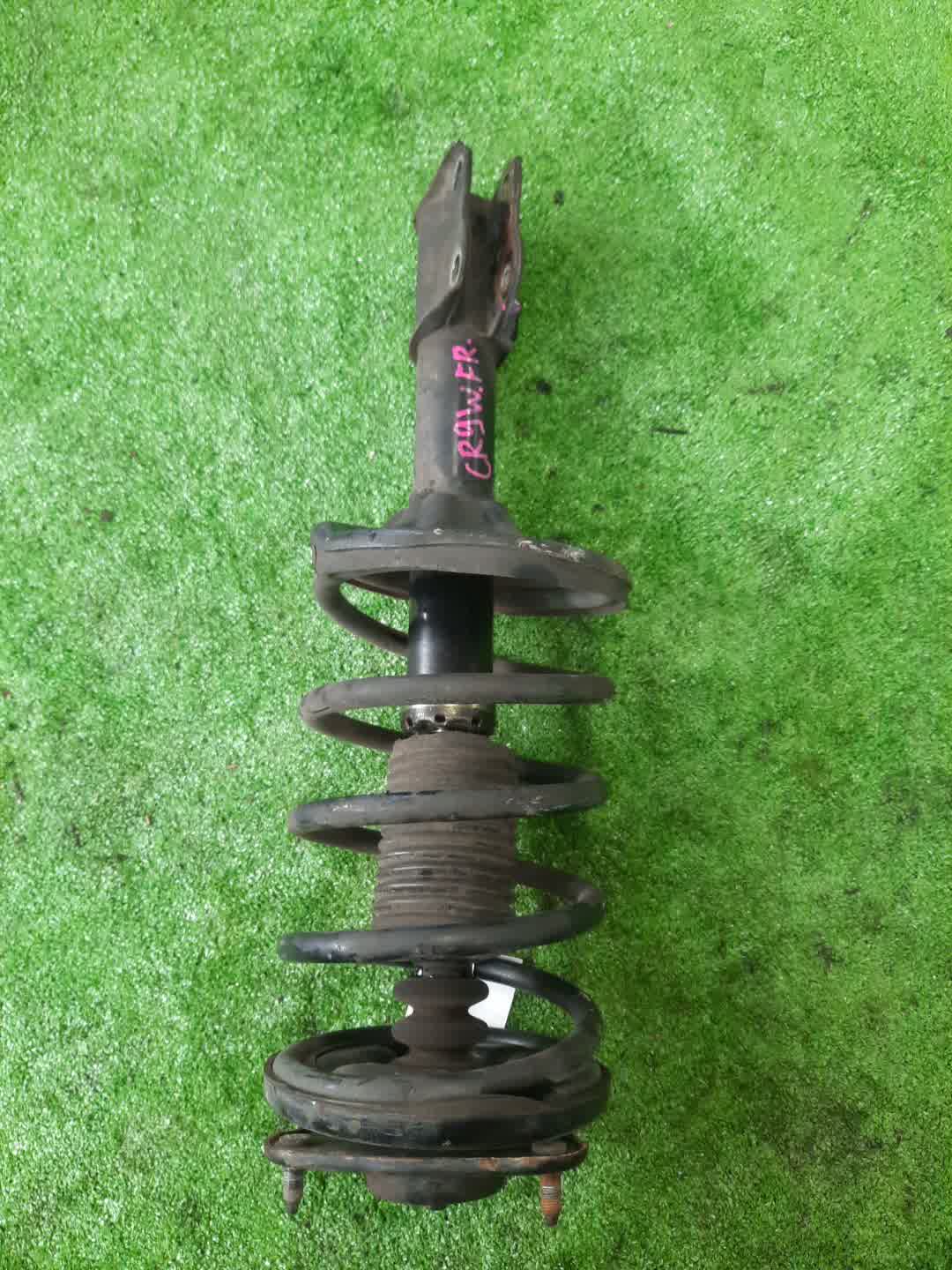 Стойка правая передняя MITSUBISHI DION CR6W, CR9W, CR5W 4G94, 4G63, 4G93, 4G93T 1 ракурс