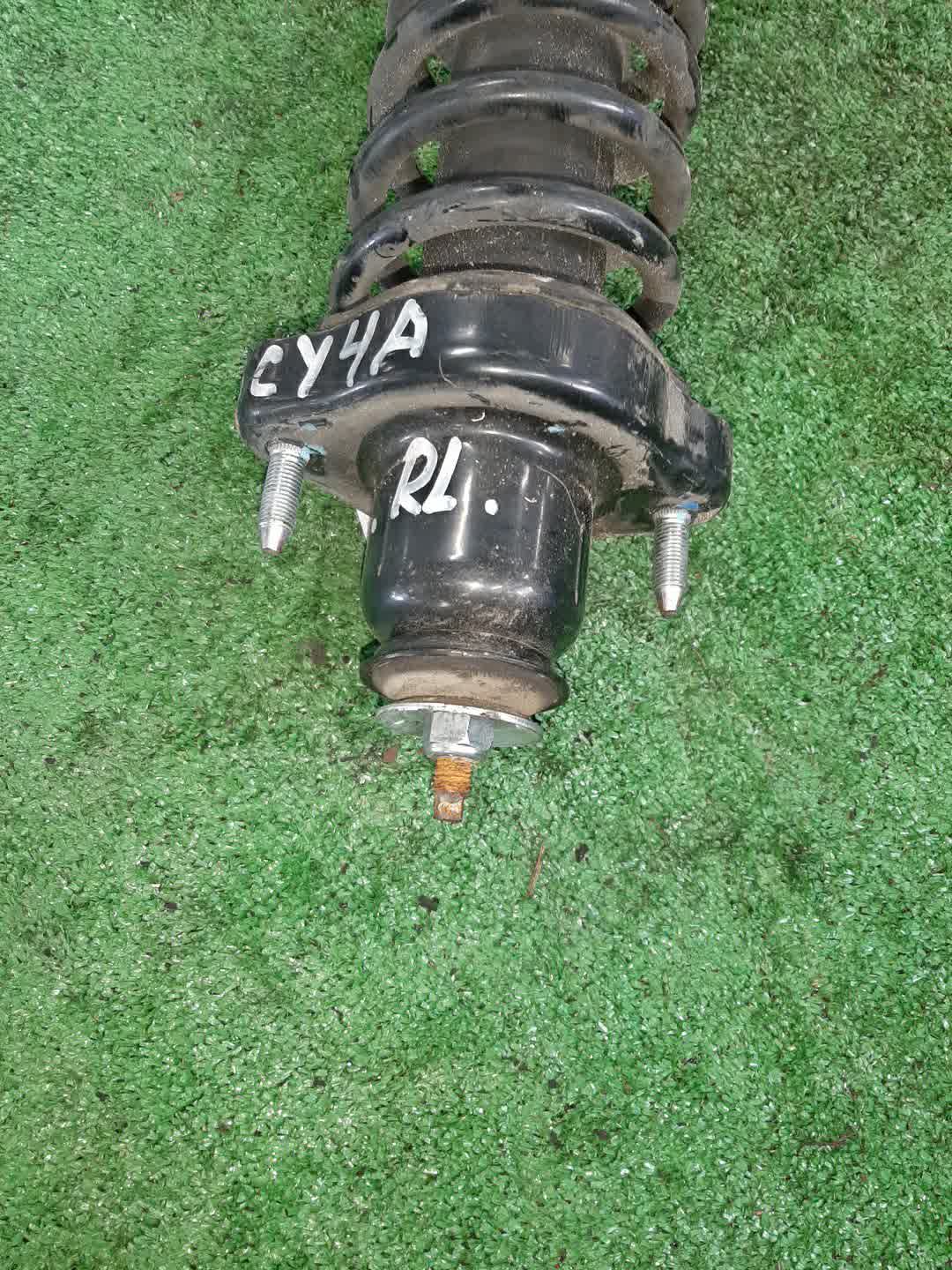 Стойка правая задняя MITSUBISHI GALANT, GALANT FORTIS CX6A, CX4A, CX3A, CY4A, CY3A, CY6A 4J10, 4B11, 4B10 2 ракурс Стойка правая задняя MITSUBISHI GALANT, GALANT FORTIS CX6A, CX4A, CX3A, CY4A, CY3A, CY6A 4J10, 4B11, 4B10 2 ракурс