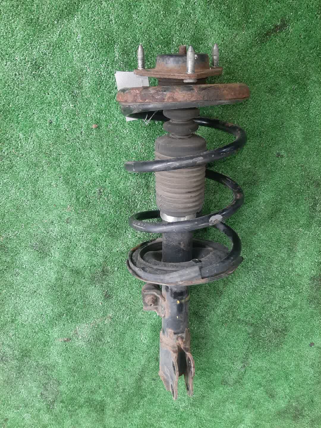 Стойка правая передняя  MITSUBISHI DELICA, OUTLANDER CV1W, CV2W, CV5W, CW4W, CW6W, CW5W 4N14, 4B11, 4B12, 6B31 1 ракурс