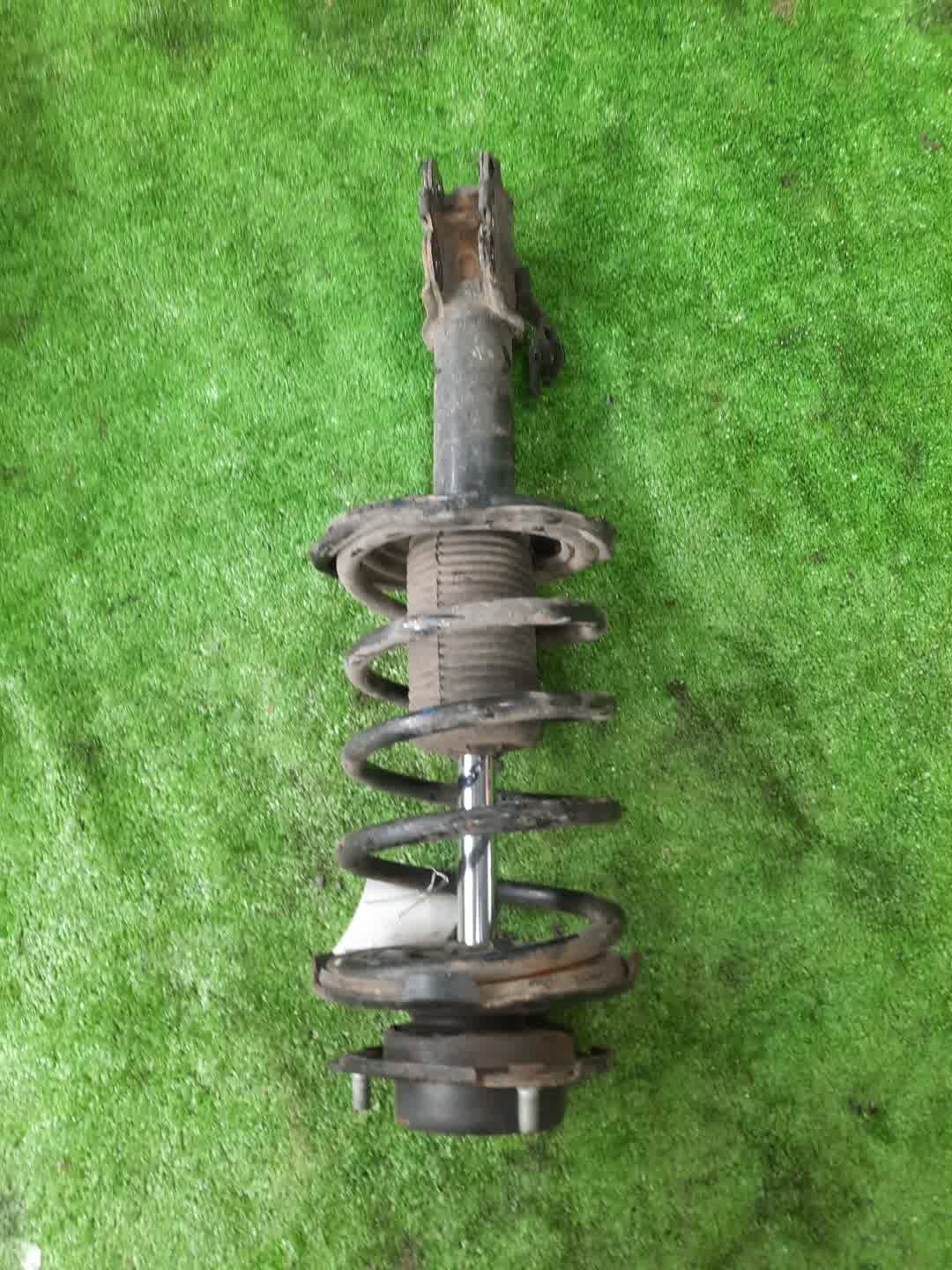 Стойка левая передняя TOYOTA CALDINA, CARINA, CORONA PREMIO ST215W, ST215G, ST215, CT216, CT211, CT210, CT215 3S-GTE, 3S-FE, 3S-GE, 3C-TE, 2C-T 1 ракурс