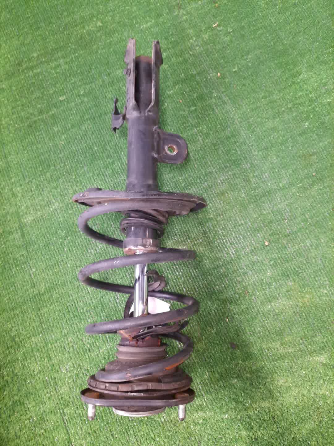 Стойка левая передняя TOYOTA SAI AZK10 2AZ-FXE 1 ракурс
