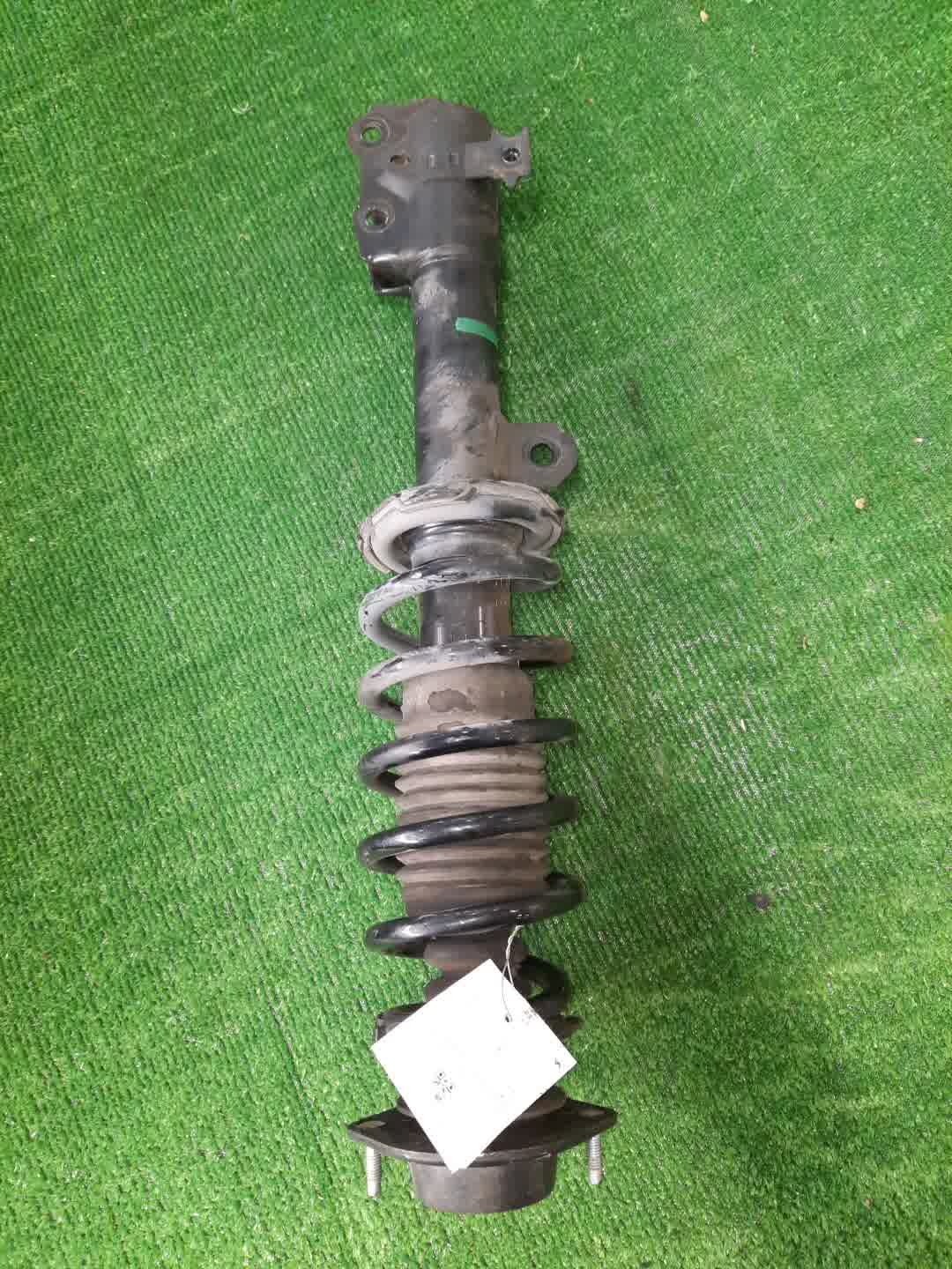 Стойка правая передняя TOYOTA PASSO SETTE M502E 3SZ-VE 1 ракурс