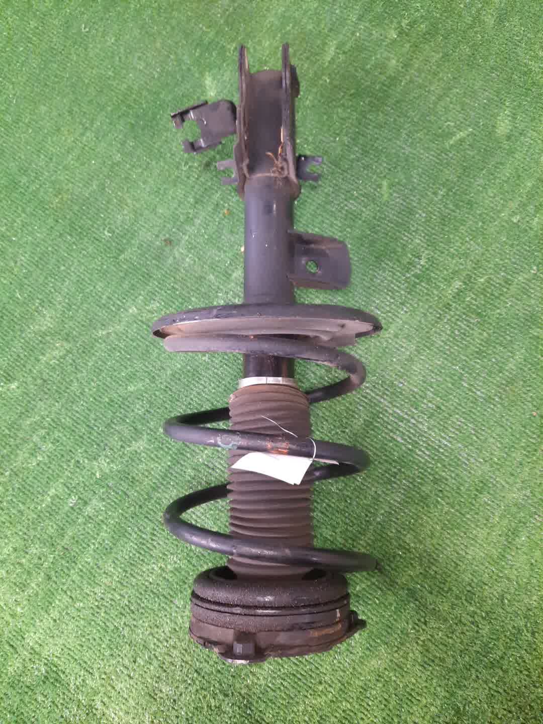 Стойка правая передняя NISSAN TEANA TNJ32, PJ32, J32 QR25DE, VQ35DE, VQ25DE 1 ракурс
