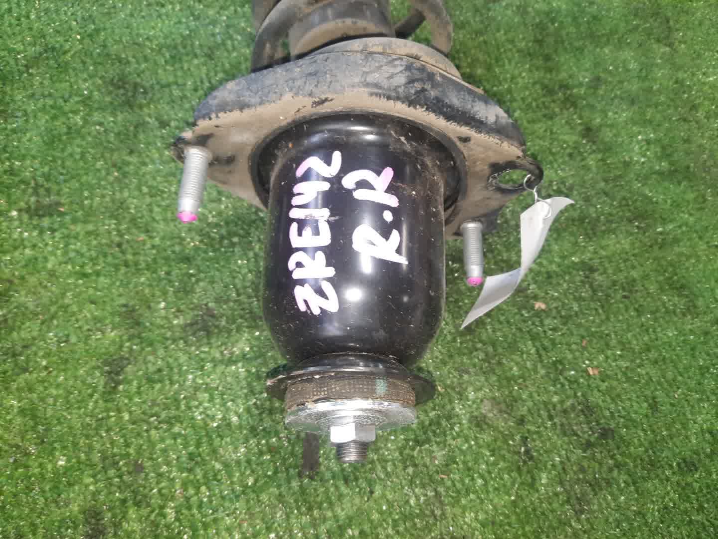 Стойка правая задняя TOYOTA COROLLA, OPA, PREMIO, COROLLA SPACIO, VISTA, ALLION, COROLLA FIELDER, ALLEX, COROLLA RUNX, SIENTA, WILL VS, VISTA ARDEO, COROLLA  AXIO NZE121, NZE120, NZE141, ZZE122, CE121, ZZE123, ACT10, ZCT10, ZZT240, NZT240, AZT240, NZ