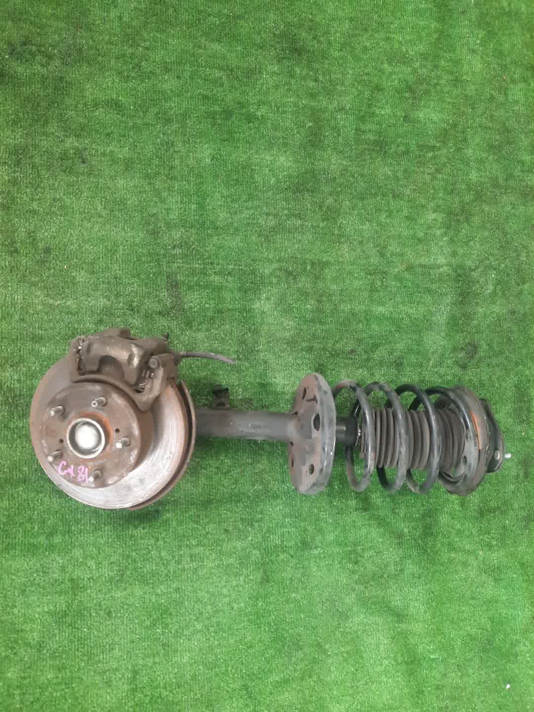 Стойка левая передняя TOYOTA COMFORT YXS11, GXS10, LXS11, YXS10, SXS13, SXS11, GXS12 3Y-PE, 1G-GPE, 2L-TE, 3S-FE, 4S-FE, 1G-FE 1 ракурс