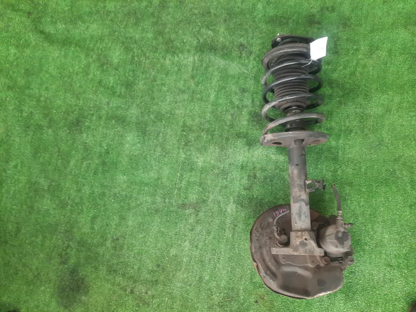 Стойка левая передняя TOYOTA COMFORT YXS11, GXS10, LXS11, YXS10, SXS13, SXS11, GXS12 3Y-PE, 1G-GPE, 2L-TE, 3S-FE, 4S-FE, 1G-FE 4 ракурс