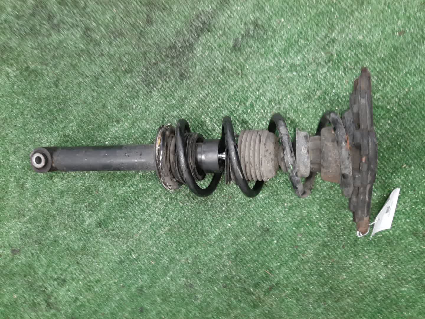 Стойка левая задняя NISSAN PRIMERA P12, QP12, TP12, HP12, RP12, WTP12, WHP12, WRP12 QG18DE, QR20DE, SR20VE, QR25DD 1 ракурс