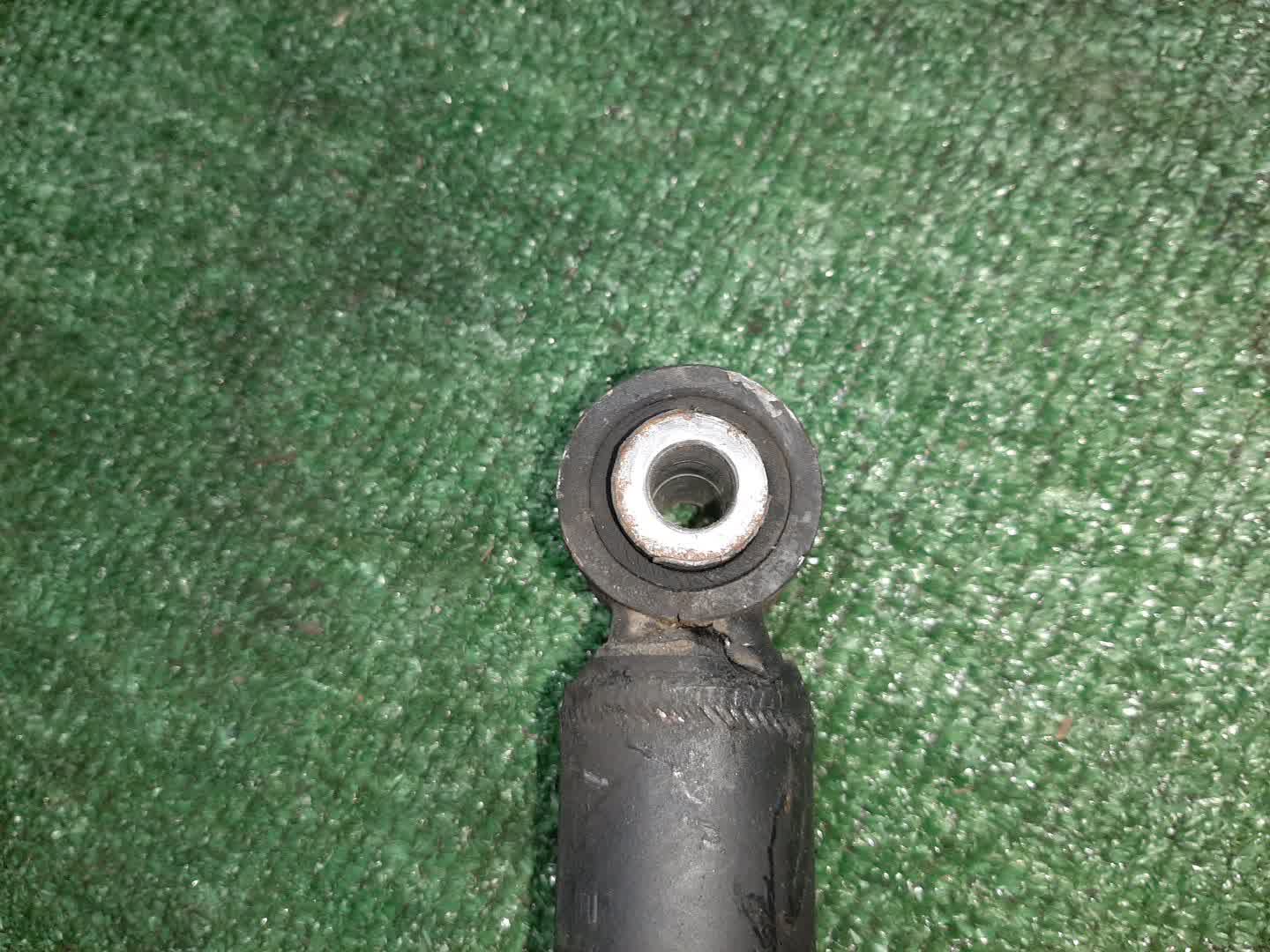 Стойка левая задняя NISSAN PRIMERA P12, QP12, TP12, HP12, RP12, WTP12, WHP12, WRP12 QG18DE, QR20DE, SR20VE, QR25DD 3 ракурс