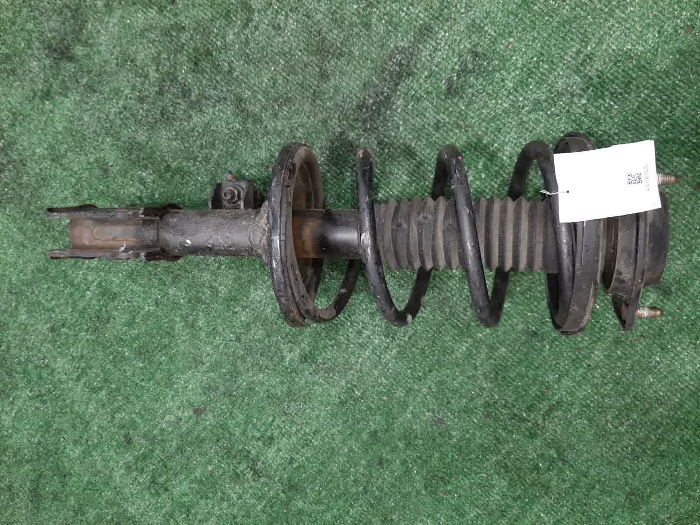 Стойка правая передняя  MAZDA FORD FRIDA, BONGO FRIENDEE SGE3F, SGEWF, SGL3F, SG5WF, SGLWF, SGE3, SGEW, SGLW, SG5W, SGL3 FE, FE-ZE, WL-T, WL-TE, J5-DE 1 ракурс