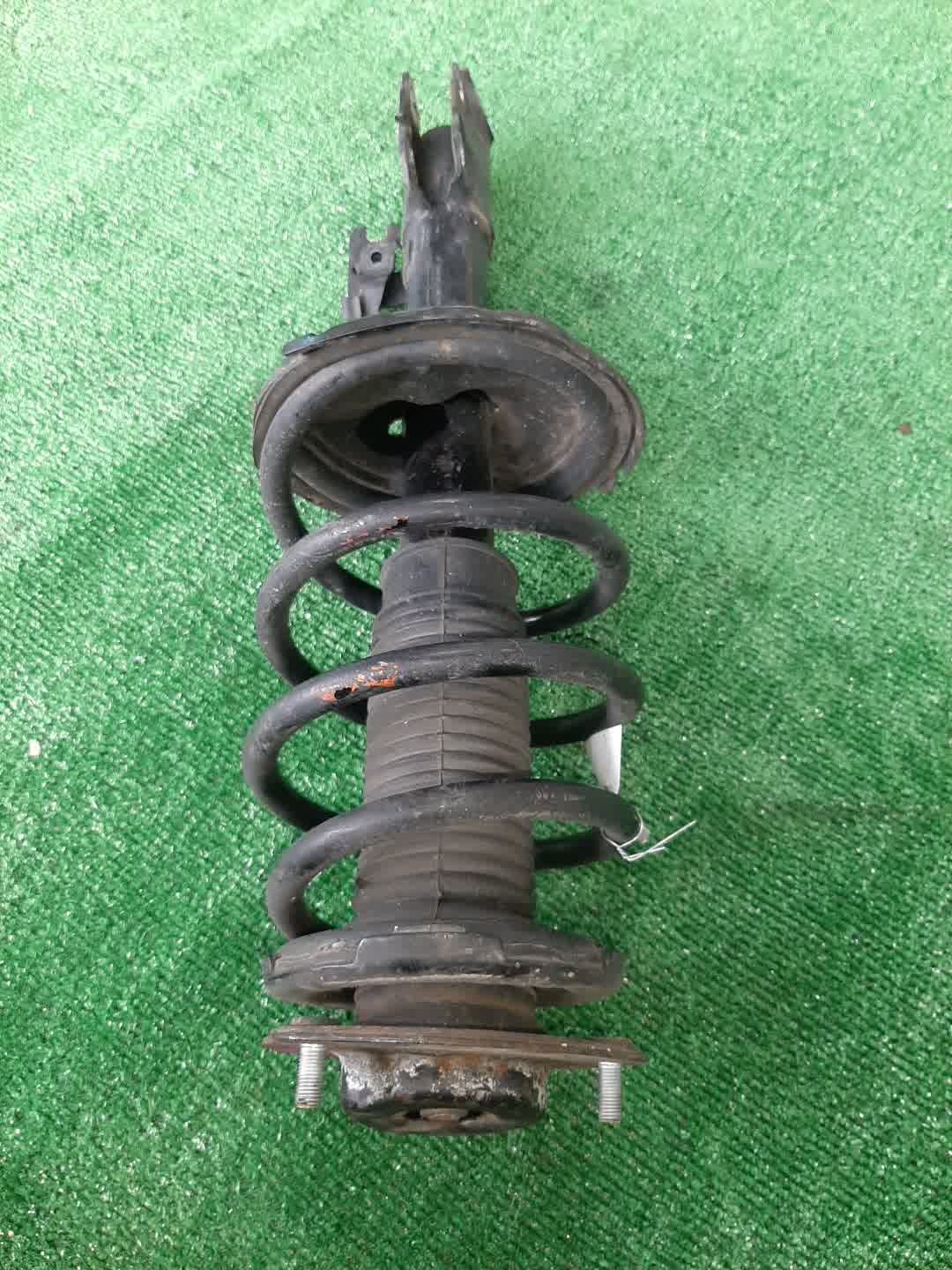 Стойка правая передняя TOYOTA ESTIMA ACR40W, MCR40W, AHR10W 2AZ-FE, 1MZ-FE, 2AZ-FXE 1 ракурс