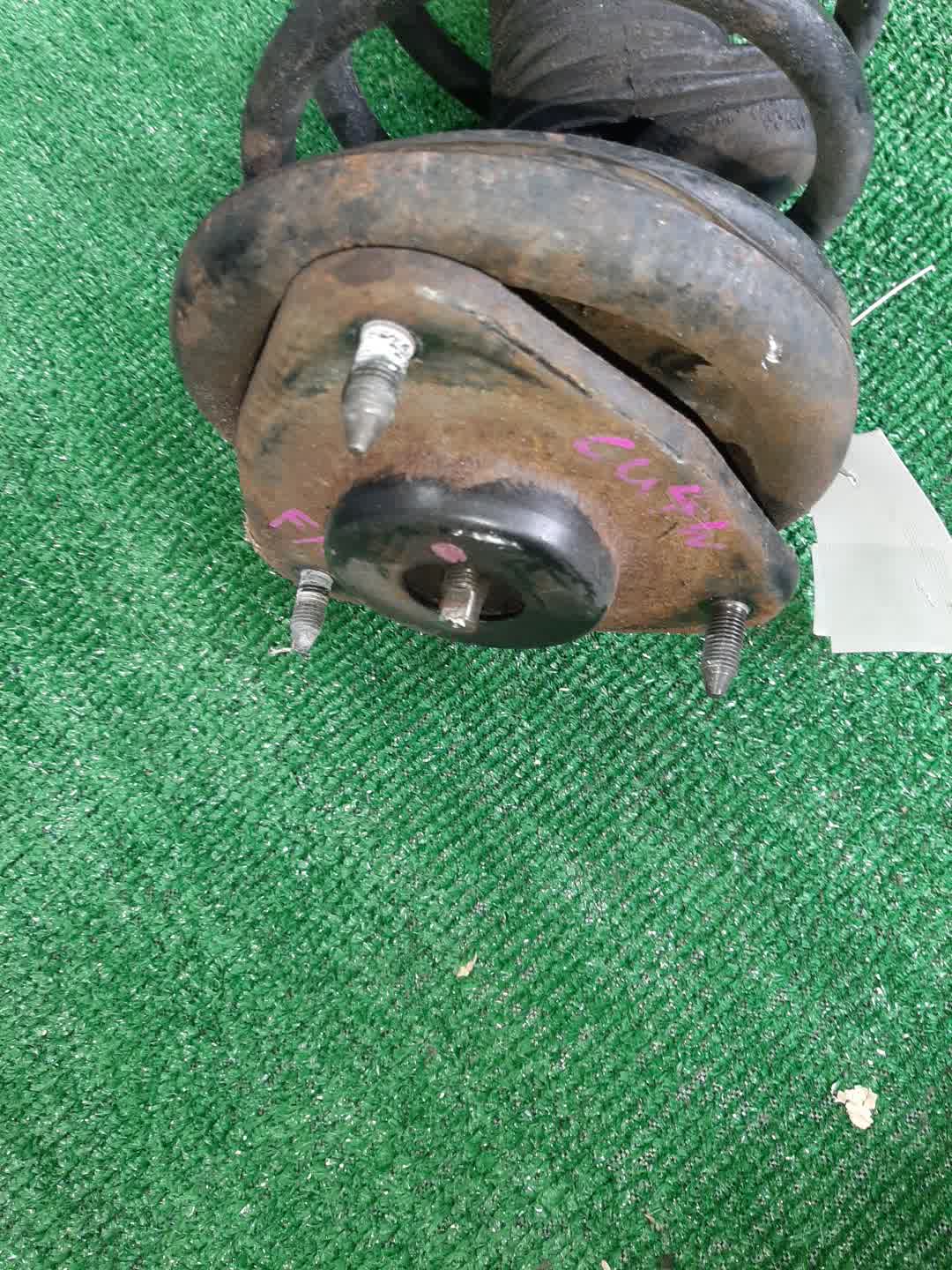 Стойка правая передняя MITSUBISHI AIRTREK CU2W, CU4W, CU5W 4G63, 4G63T, 4G64, 4G69 2 ракурс
