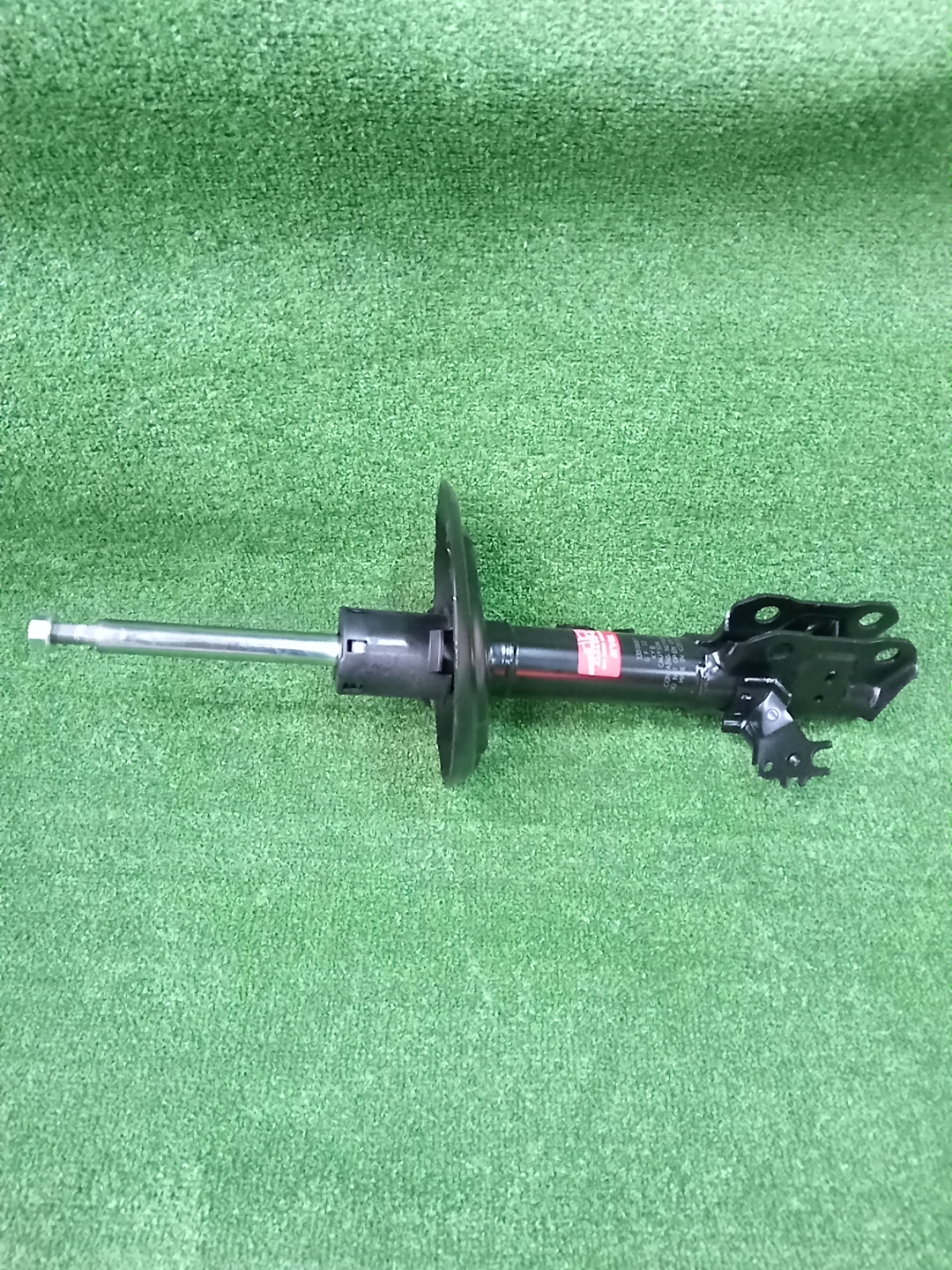 Стойка левая передняя TOYOTA RAV4 MXAA54 3350087 2 ракурс Стойка левая передняя TOYOTA RAV4 MXAA54 3350087 2 ракурс