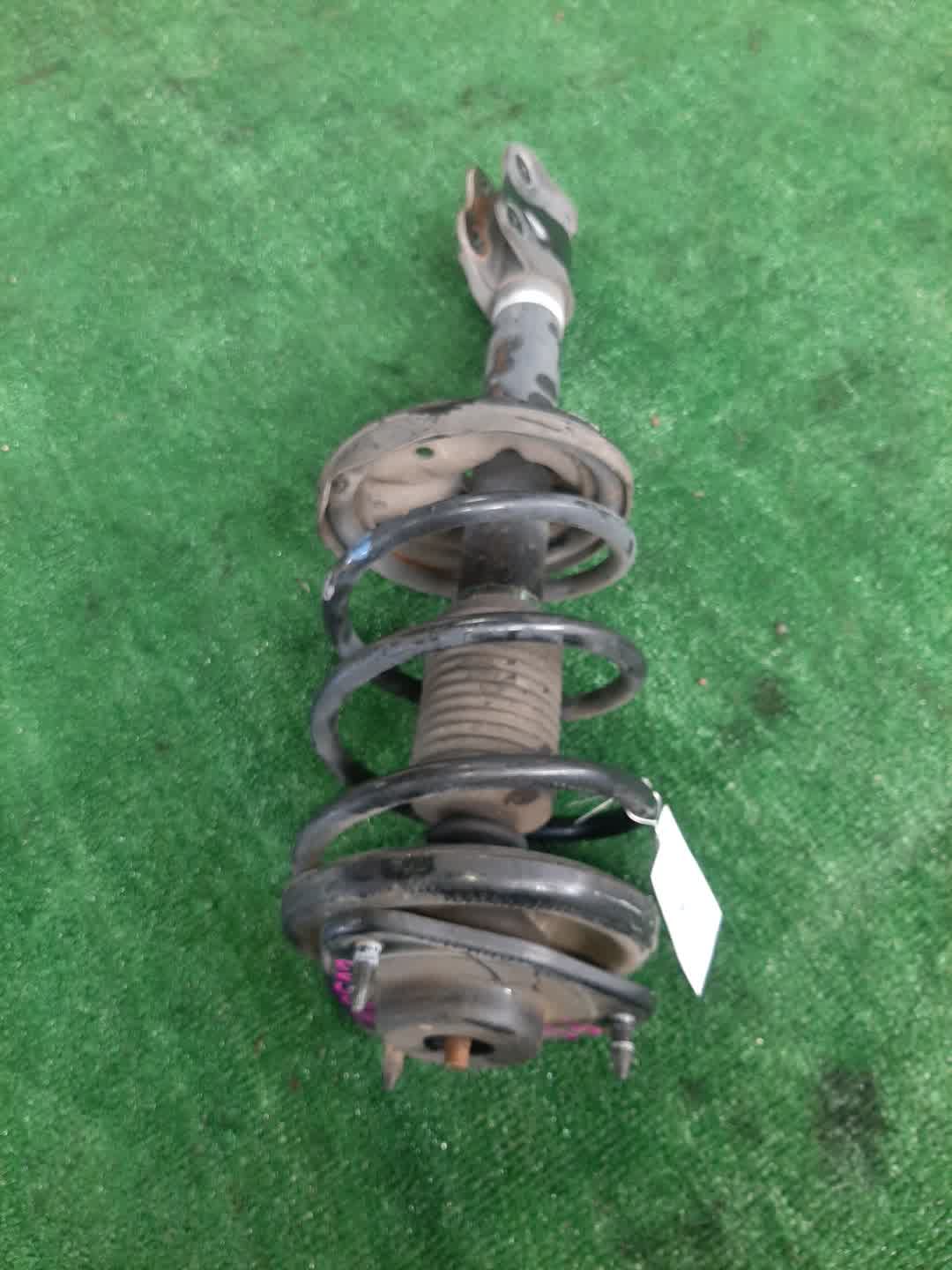 Стойка левая передняя MITSUBISHI AIRTREK CU2W, CU4W, CU5W 4G63, 4G63T, 4G64, 4G69 1 ракурс