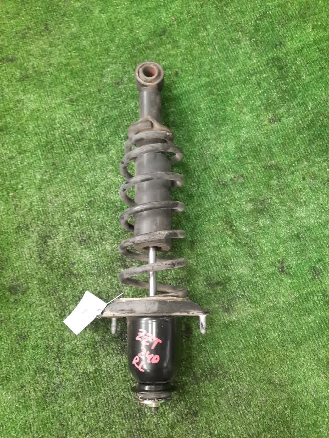 Стойка левая задняя TOYOTA COROLLA, OPA, PREMIO, PRIUS, COROLLA SPACIO, VISTA, ALLION, COROLLA FIELDER, ALLEX, COROLLA RUNX, SIENTA, WILL VS, VISTA ARDEO, COROLLA  AXIO NZE121, NZE120, NZE141, ZZE122, CE121, ZZE123, ACT10, ZCT10, ZZT240, NZT240, AZT2