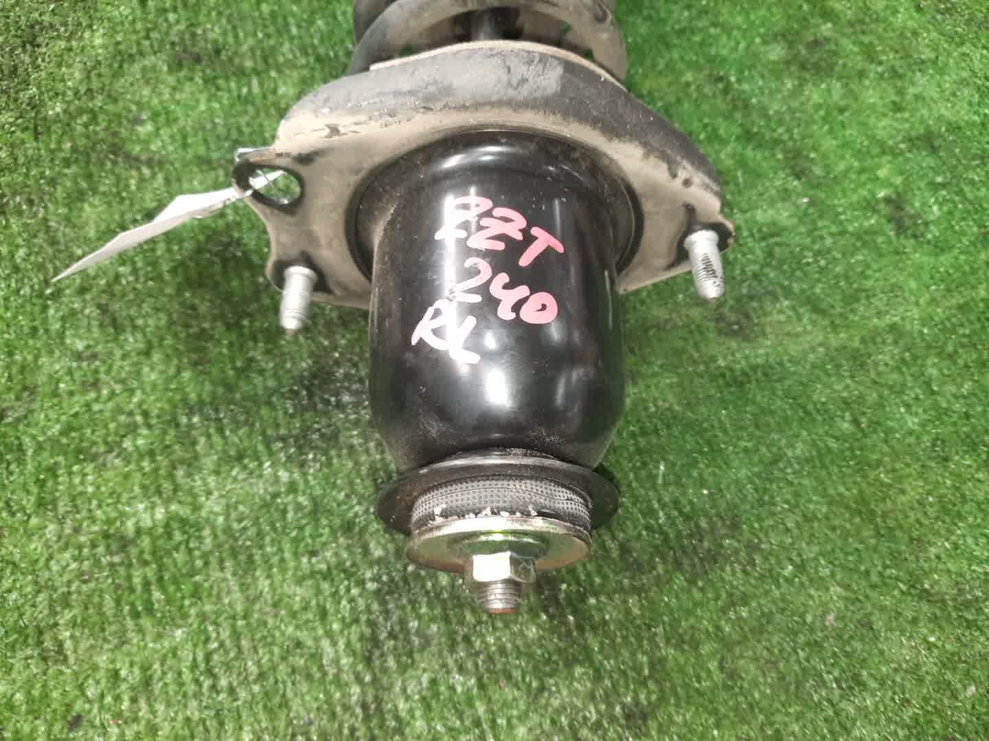 Стойка левая задняя TOYOTA COROLLA, OPA, PREMIO, PRIUS, COROLLA SPACIO, VISTA, ALLION, COROLLA FIELDER, ALLEX, COROLLA RUNX, SIENTA, WILL VS, VISTA ARDEO, COROLLA  AXIO NZE121, NZE120, NZE141, ZZE122, CE121, ZZE123, ACT10, ZCT10, ZZT240, NZT240, AZT2