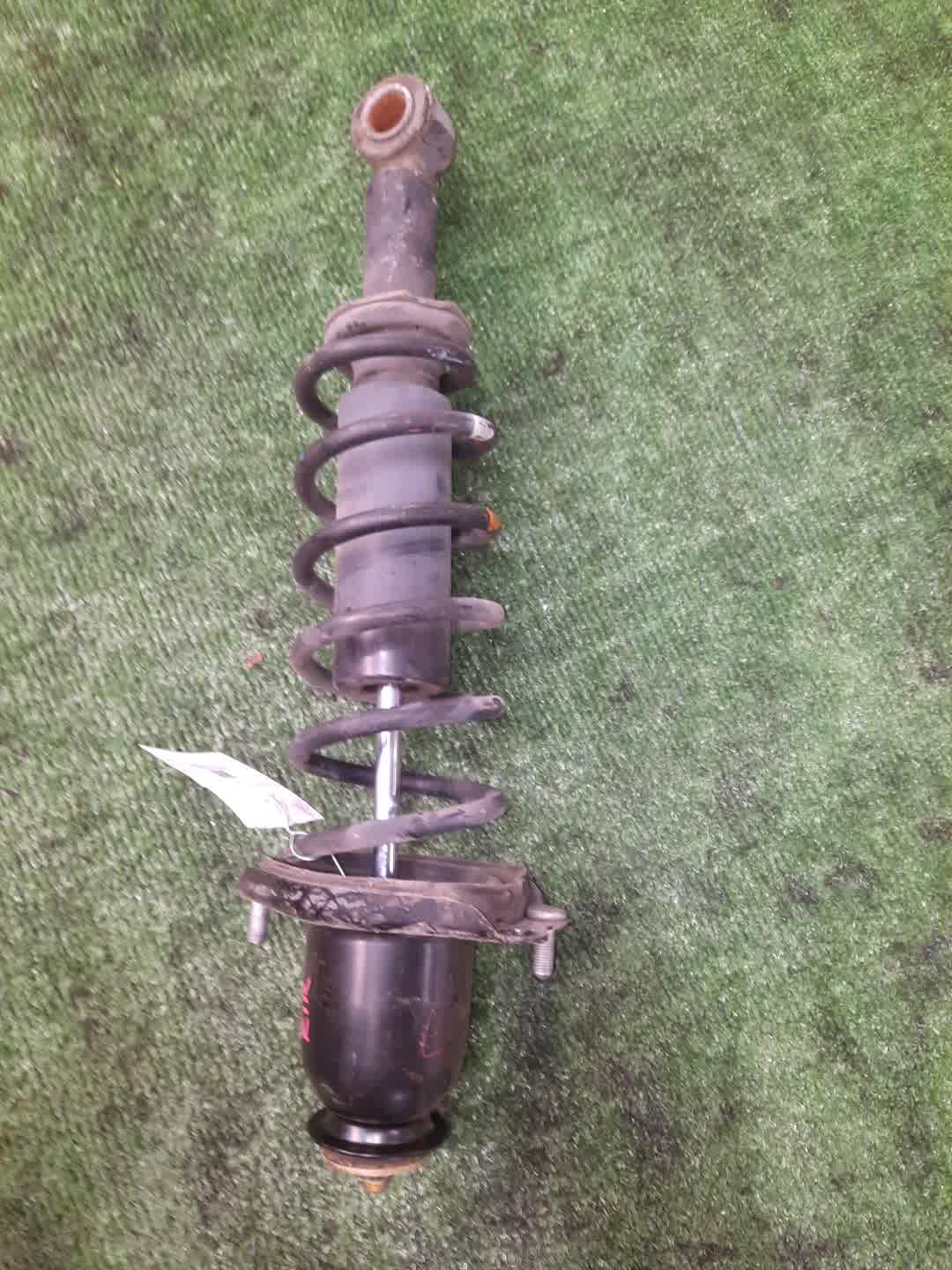 Стойка правая задняя TOYOTA COROLLA, OPA, PREMIO, COROLLA SPACIO, VISTA, ALLION, COROLLA FIELDER, ALLEX, COROLLA RUNX, SIENTA, WILL VS, VISTA ARDEO, COROLLA  AXIO NZE121, NZE120, NZE141, ZZE122, CE121, ZZE123, ACT10, ZCT10, ZZT240, NZT240, AZT240, NZ
