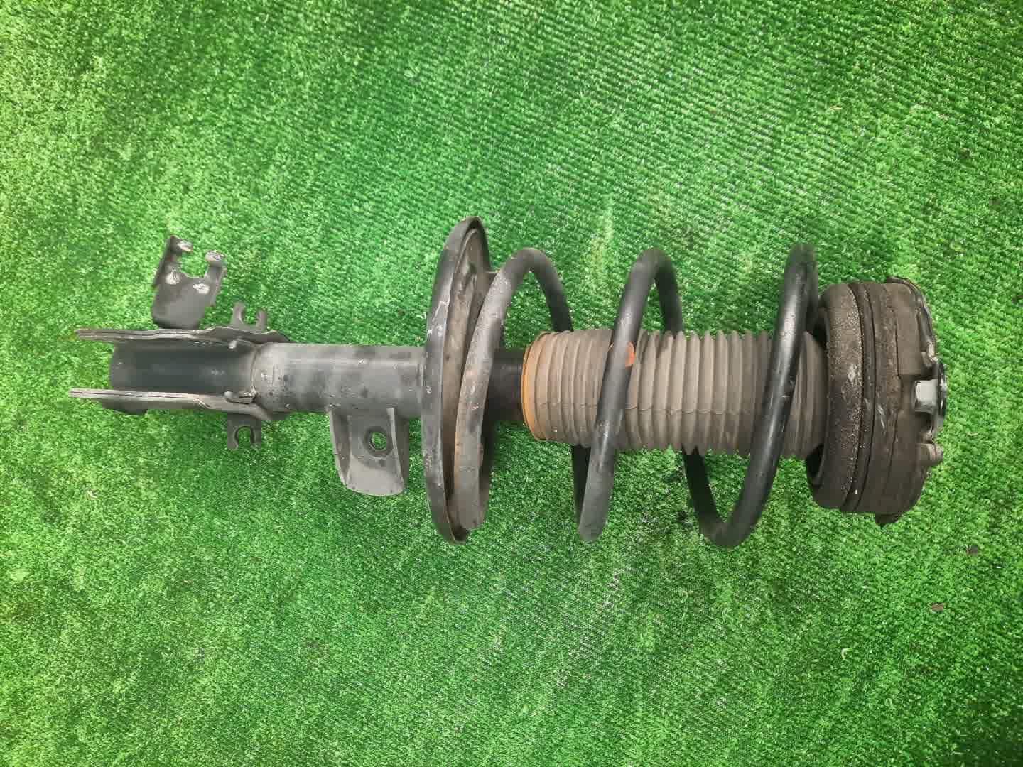 Стойка левая передняя NISSAN TEANA TNJ32, PJ32, J32 QR25DE, VQ35DE, VQ25DE 1 ракурс