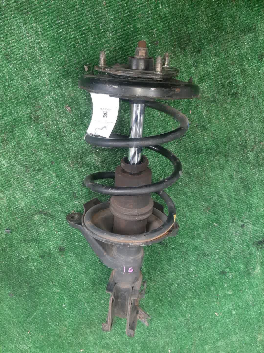 Стойка правая передняя HONDA STREAM RN2, RN1, RN3, RN4, RN5 D17A, K20A, K20B 1 ракурс