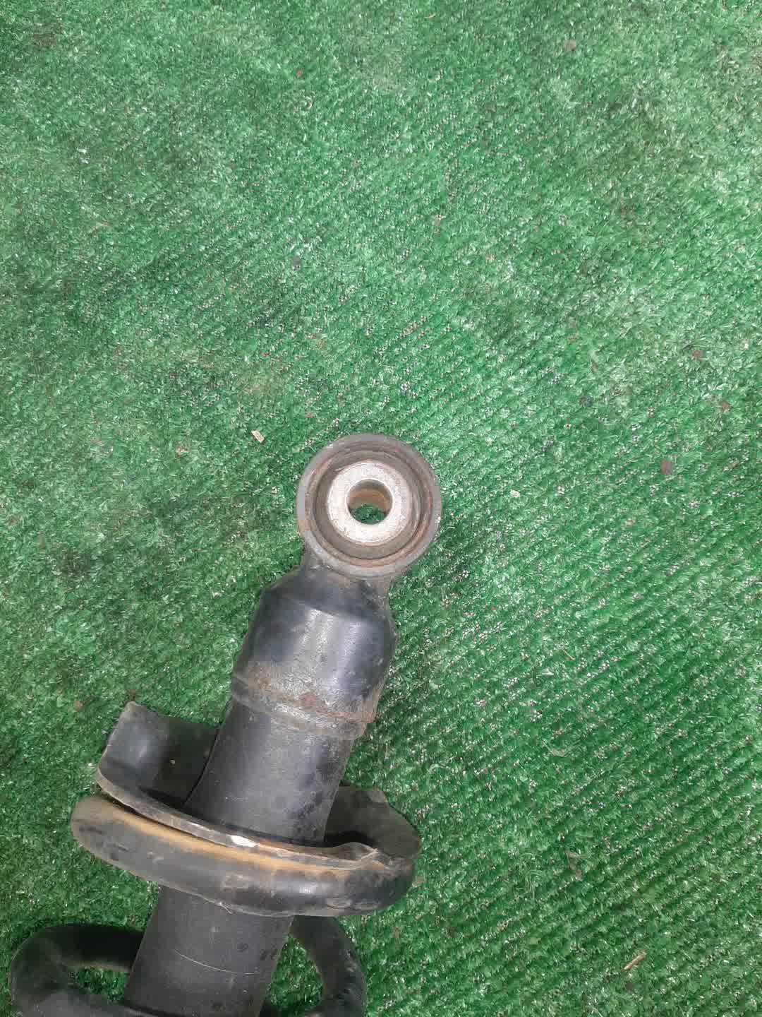 Стойка правая задняя HONDA STREAM RN2, RN1, RN3, RN4, RN5 D17A, K20A, K20B 3 ракурс