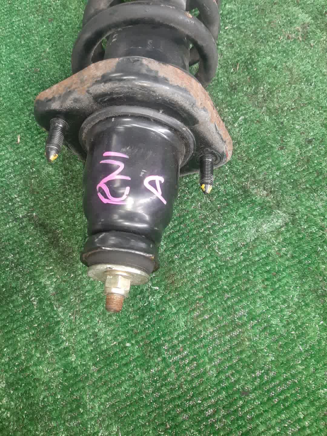 Стойка правая задняя HONDA STREAM RN2, RN1, RN3, RN4, RN5 D17A, K20A, K20B 2 ракурс