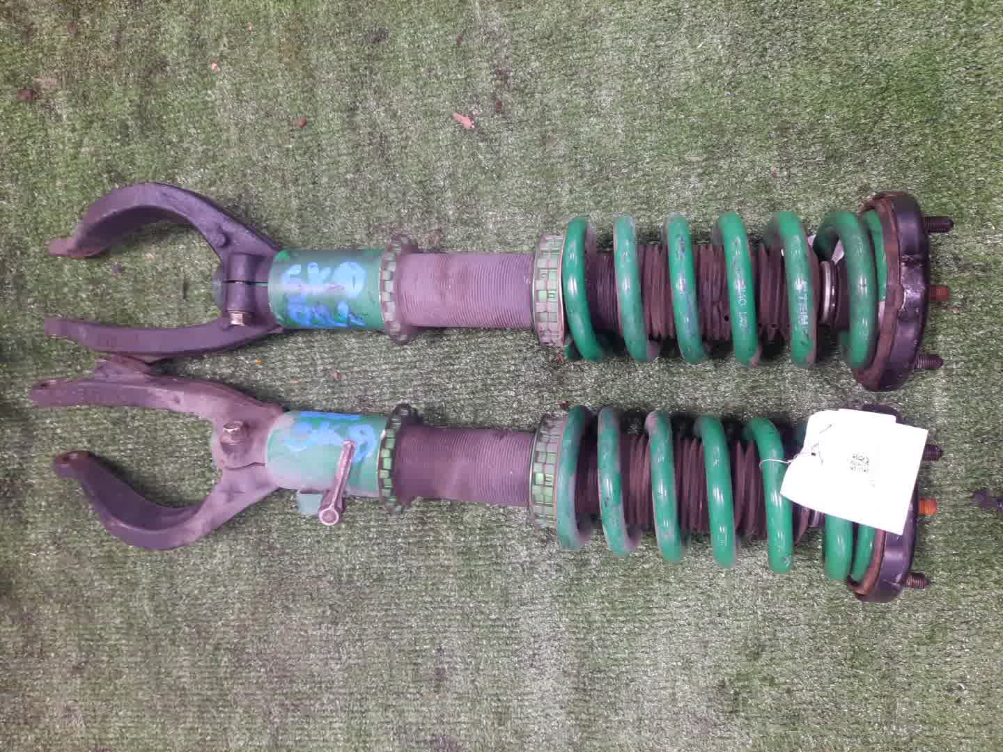 Стойка левая передняя HONDA ELYSION RR1 K24A 1 ракурс