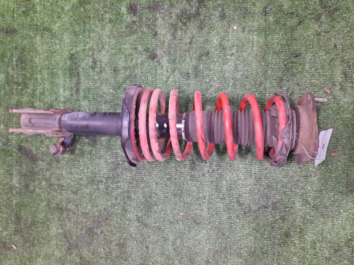Стойка левая задняя MAZDA CAPELLA GF8P, GWEW, GW8W, GWFW, GFEP, GFFP FP-DE, FS-ZE, FS-DE, RF-T, RF 1 ракурс