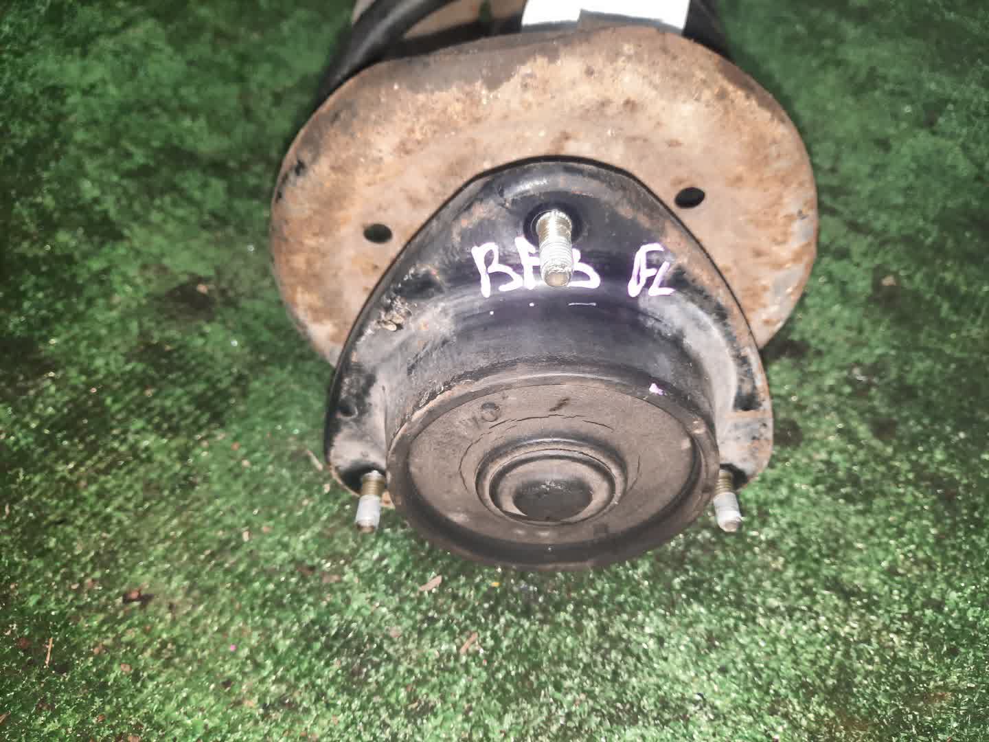 Стойка левая передняя SUBARU LEGACY BF5, BF3, BC3, BC5 EJ20DE, EJ20T, EJ20E, EJ18, EJ18S 2 ракурс
