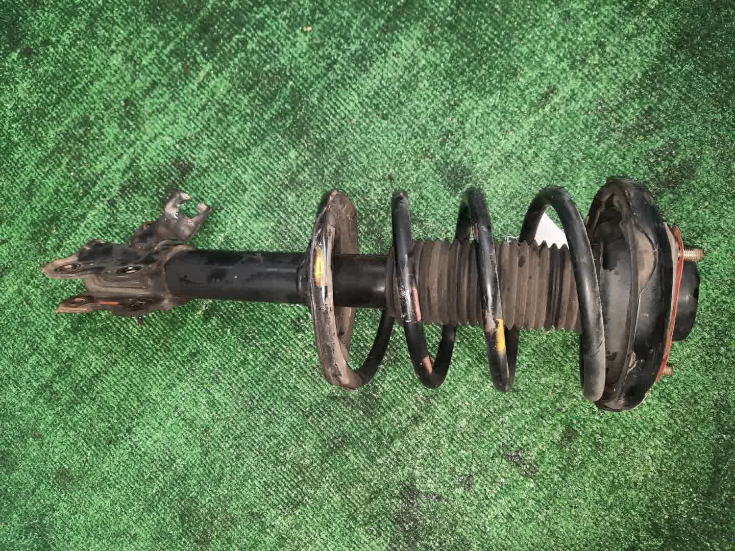 Стойка левая передняя NISSAN SERENA TNC24, TC24, RC24, PC24, PNC24, VC24, VNC24 QR20DE, QR25DE, SR20DE, YD25DDTI 1 ракурс