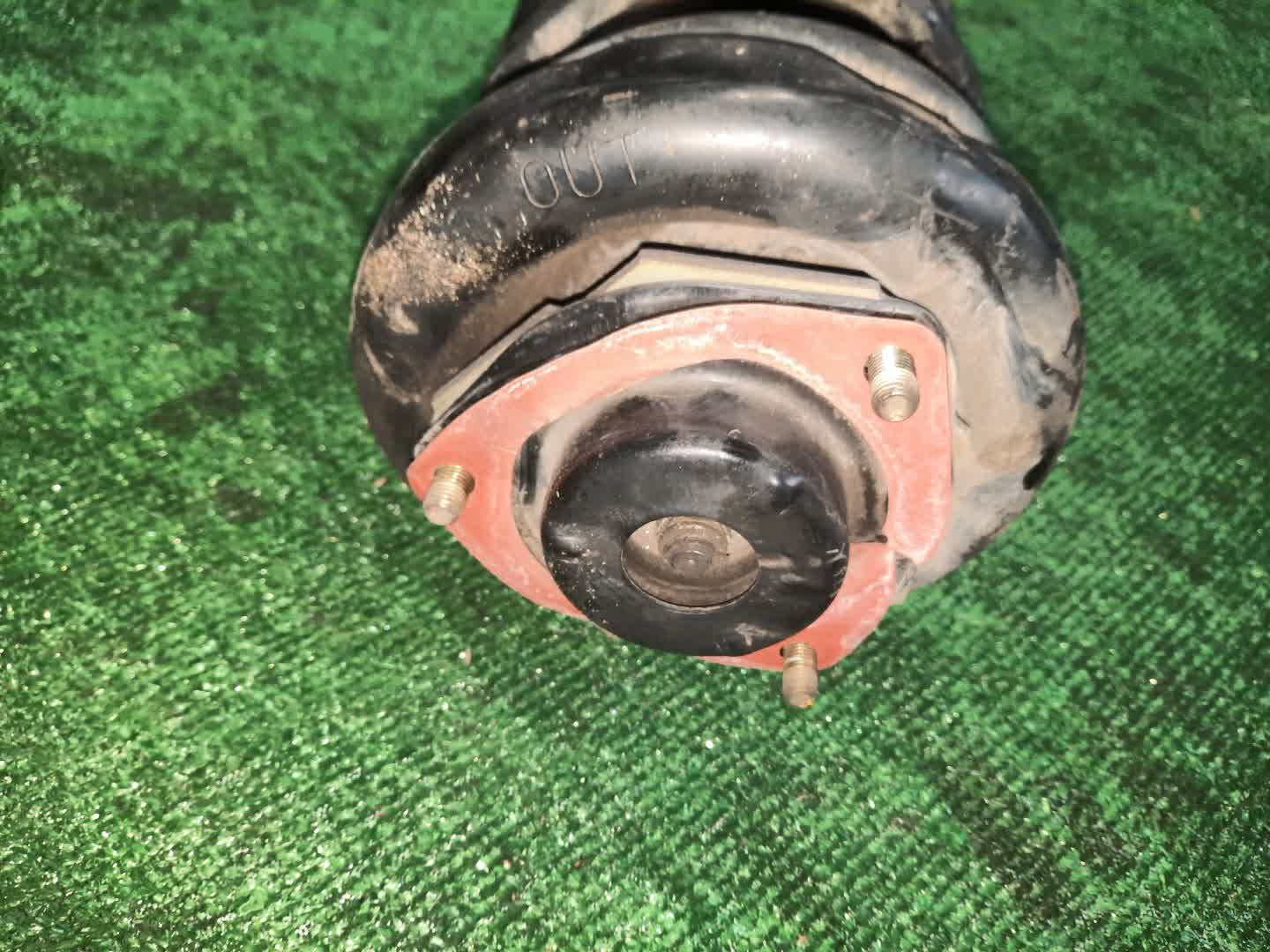 Стойка левая передняя NISSAN SERENA TNC24, TC24, RC24, PC24, PNC24, VC24, VNC24 QR20DE, QR25DE, SR20DE, YD25DDTI 2 ракурс
