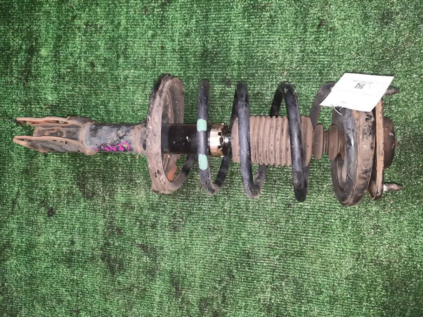 Стойка левая передняя MITSUBISHI DION CR6W, CR9W, CR5W 4G94, 4G63, 4G93, 4G93T 1 ракурс