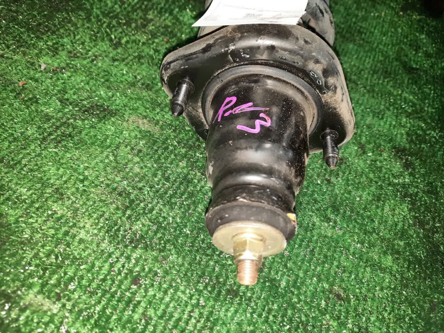 Стойка правая задняя HONDA STREAM RN2, RN1, RN3, RN4, RN5 D17A, K20A, K20B 2 ракурс