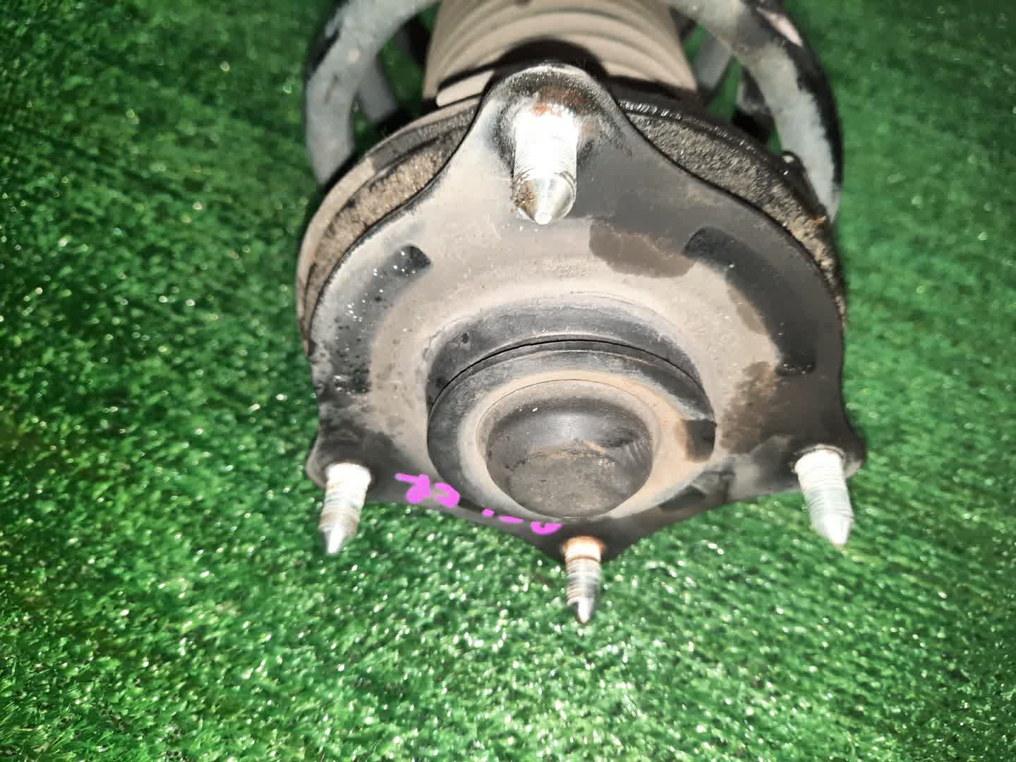 Стойка правая передняя HONDA ODYSSEY RC1 K24W 2 ракурс