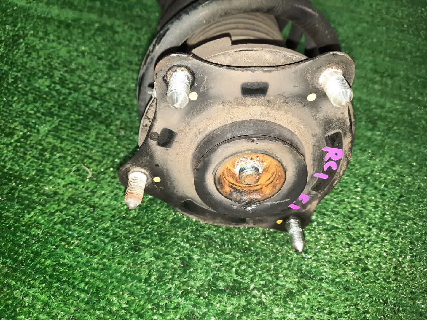 Стойка левая передняя HONDA ODYSSEY RC1 K24W 2 ракурс