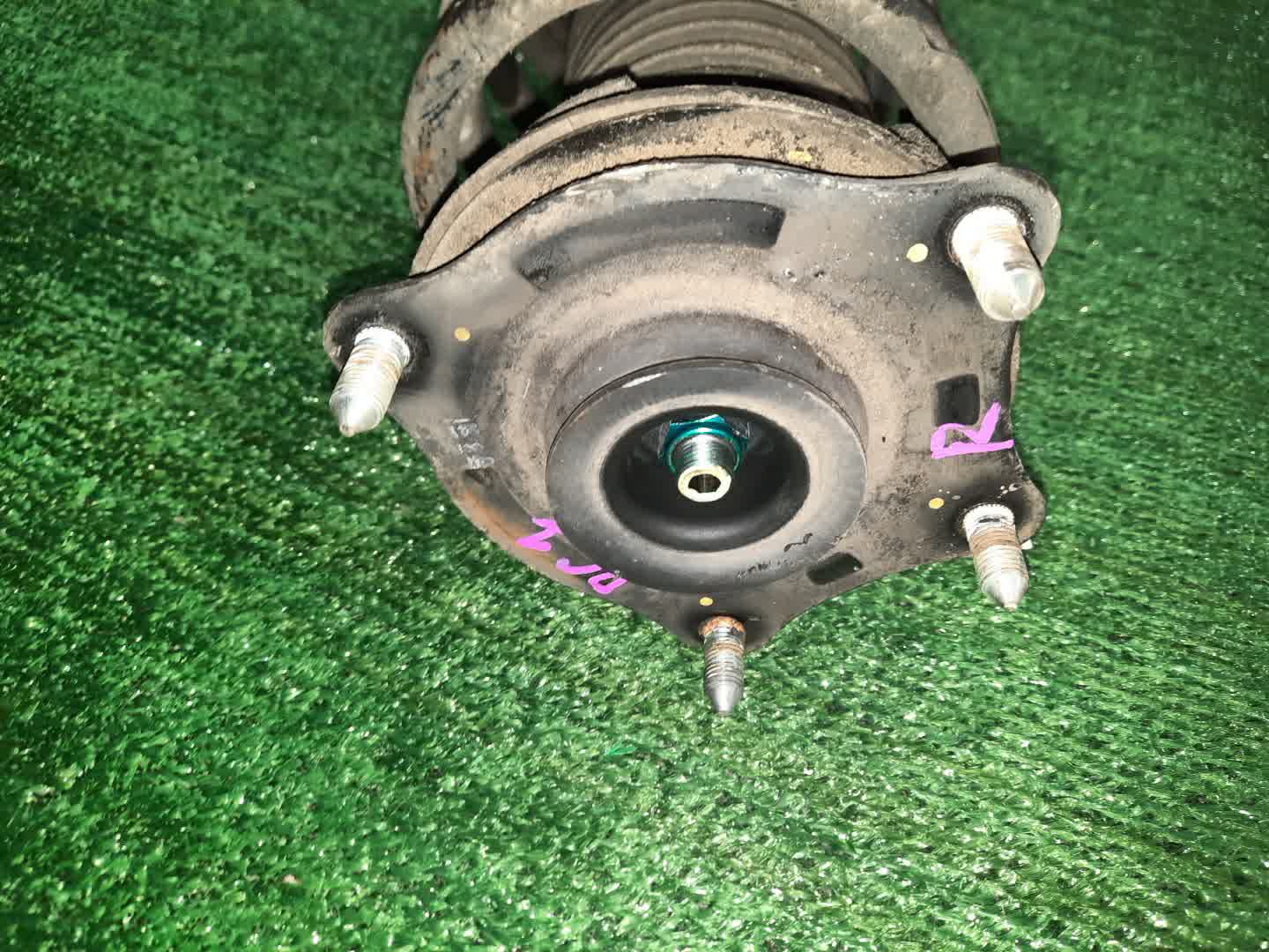 Стойка правая передняя HONDA ODYSSEY RC1 K24W 2 ракурс