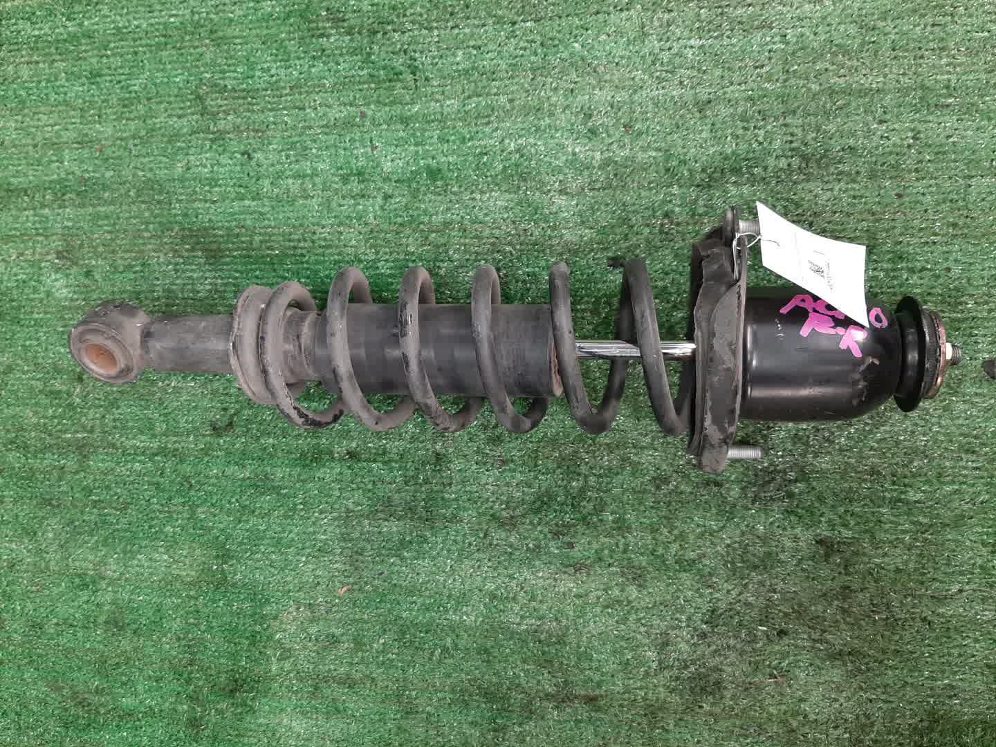 Стойка правая задняя TOYOTA COROLLA, OPA, PREMIO, COROLLA SPACIO, VISTA, ALLION, COROLLA FIELDER, ALLEX, COROLLA RUNX, SIENTA, WILL VS, VISTA ARDEO, COROLLA  AXIO NZE121, NZE120, NZE141, ZZE122, CE121, ZZE123, ACT10, ZCT10, ZZT240, NZT240, AZT240, NZ