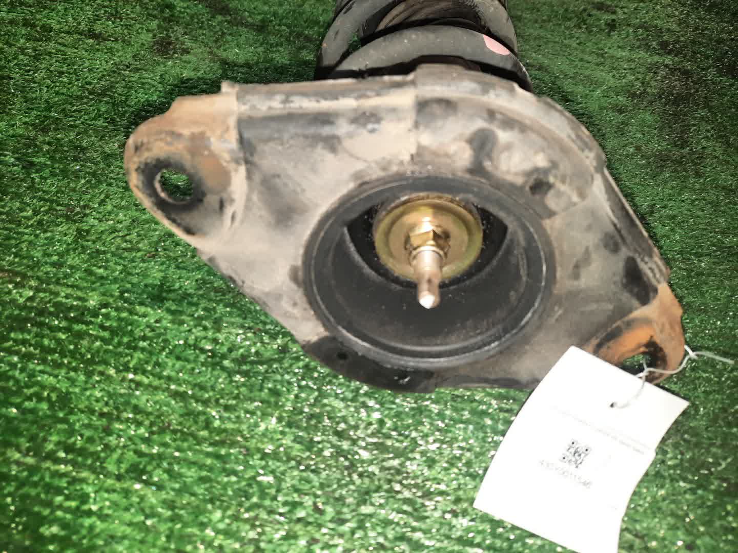 Стойка правая задняя NISSAN PRIMERA P12, QP12, TP12, HP12, RP12, WTP12, WHP12, WRP12 QG18DE, QR20DE, SR20VE, QR25DD 2 ракурс