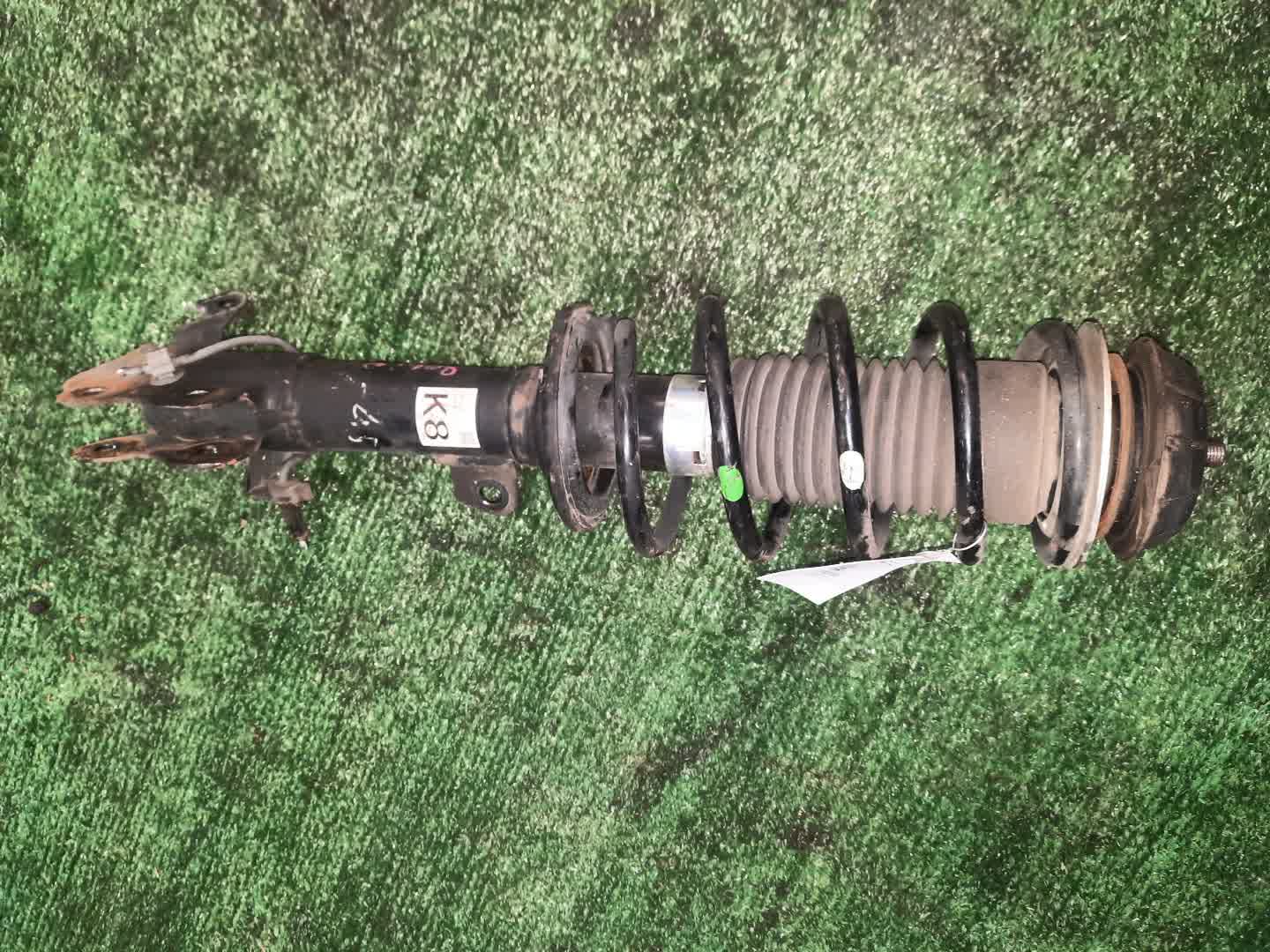 Стойка правая передняя SUZUKI SOLIO MA36S K12C 1 ракурс