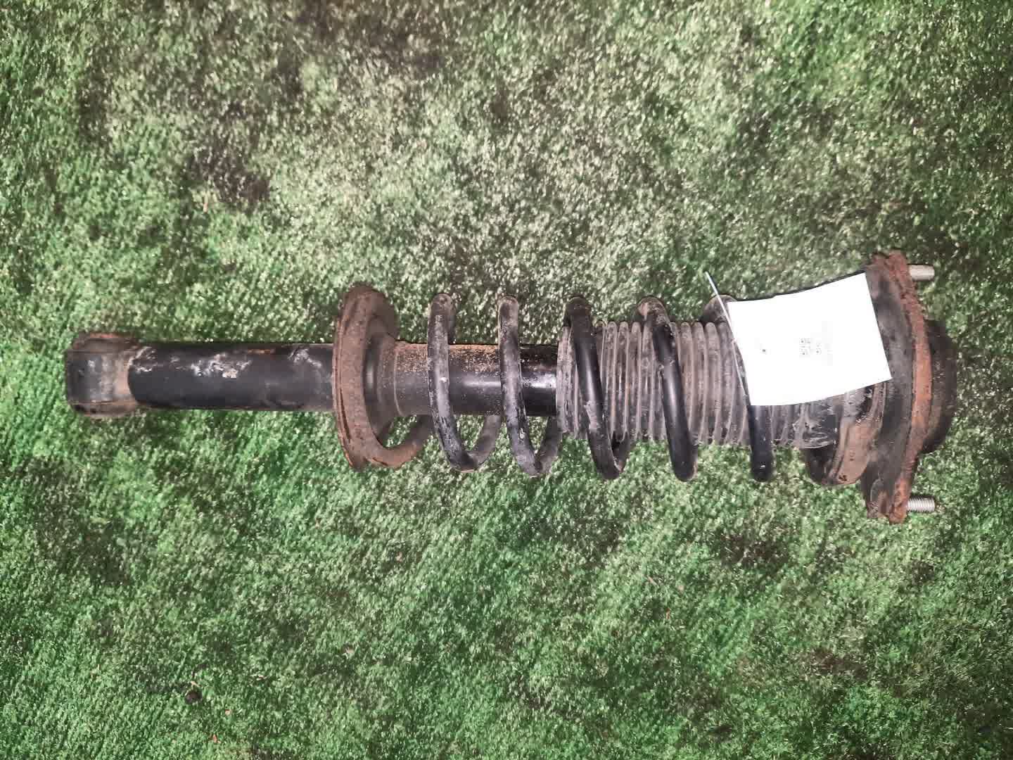 Стойка правая задняя  SUBARU FORESTER SH5 EJ20E 1 ракурс