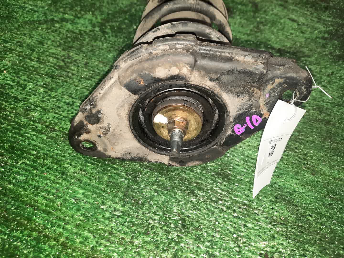 Стойка левая задняя NISSAN SUNNY, BLUEBIRD SYLPHY B15, G10 QG13DE, QG15DE, QG18DD, QG18DE 2 ракурс